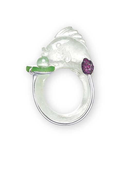 A JADEITE RING