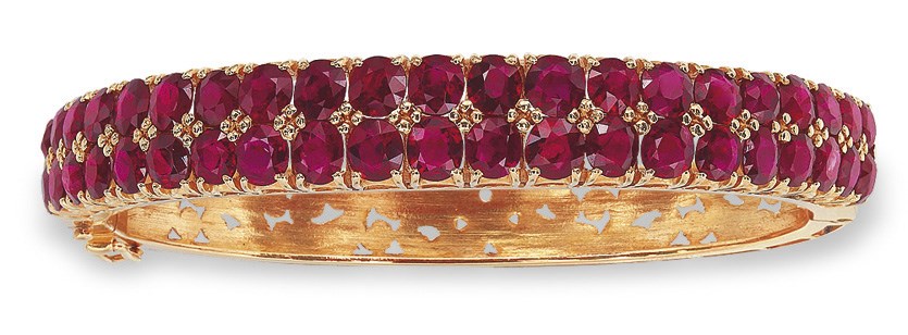 A RUBY BANGLE