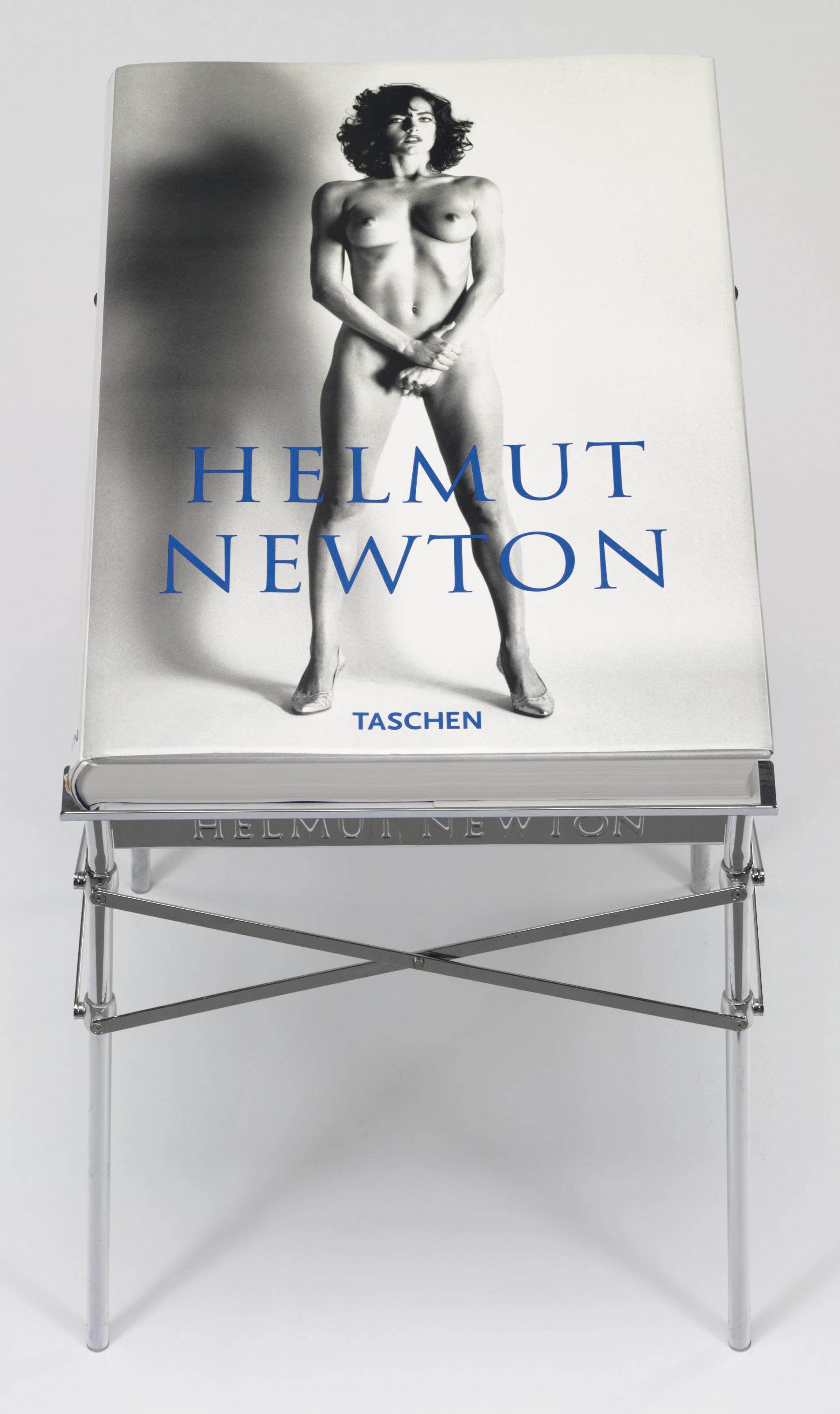 HELMUT NEWTON (1920-2004)