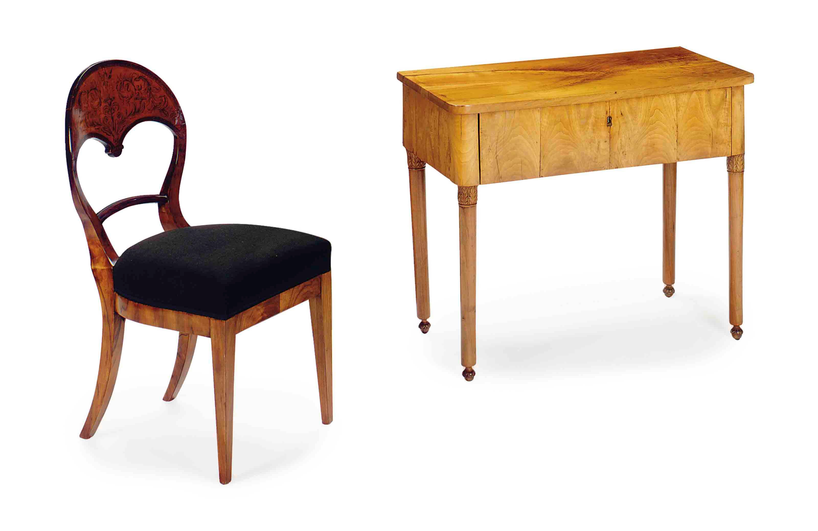 AN ITALIAN WALNUT WRITING TABLE,