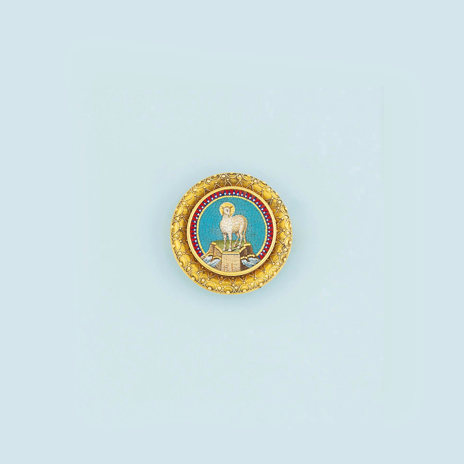 An antique micromosaic brooch