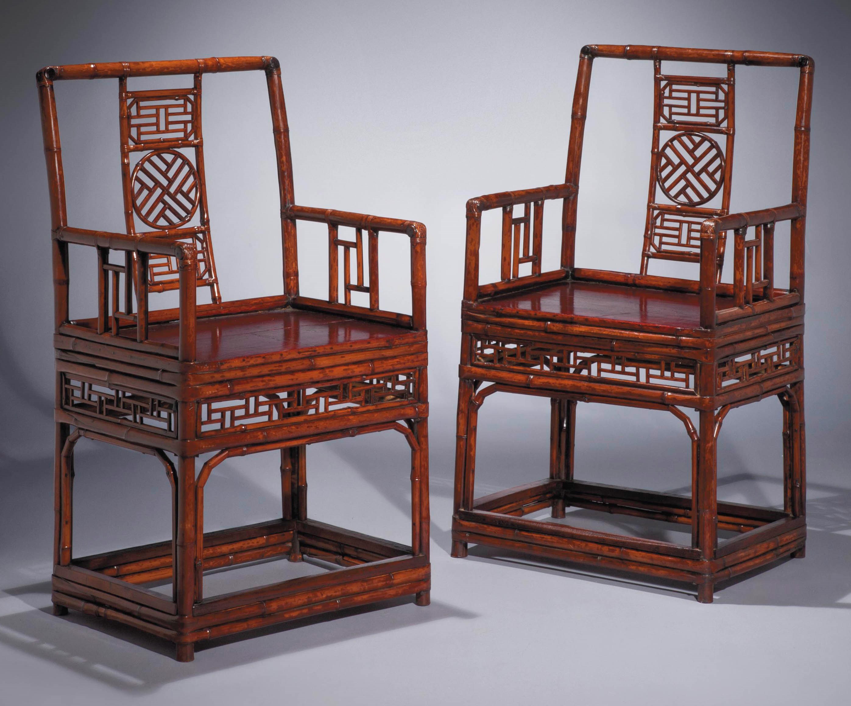 PAIRE DE FAUTEUILS CHINOIS