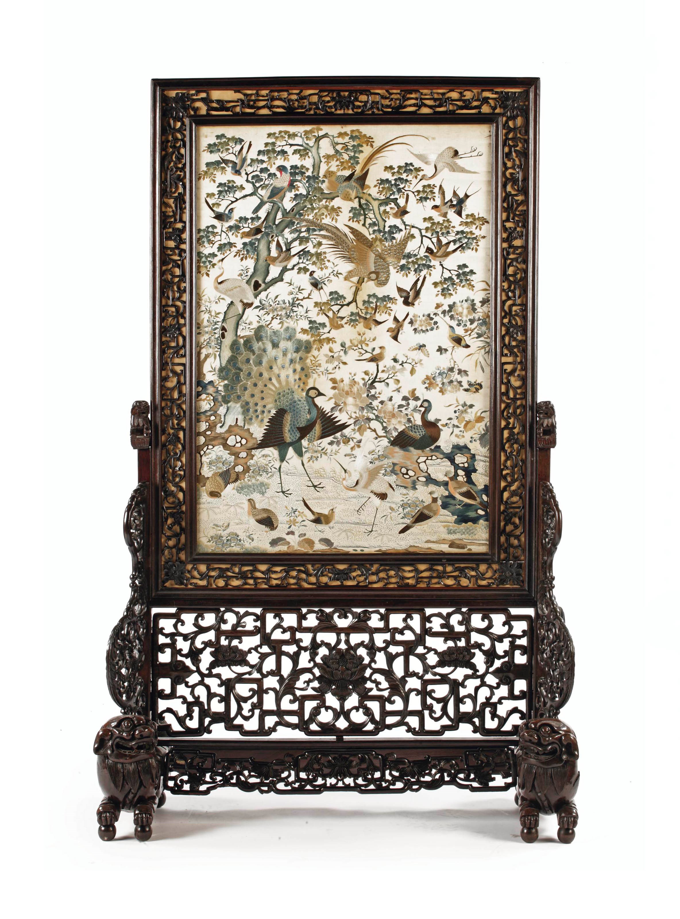 A Chinese pierced hardwood screen