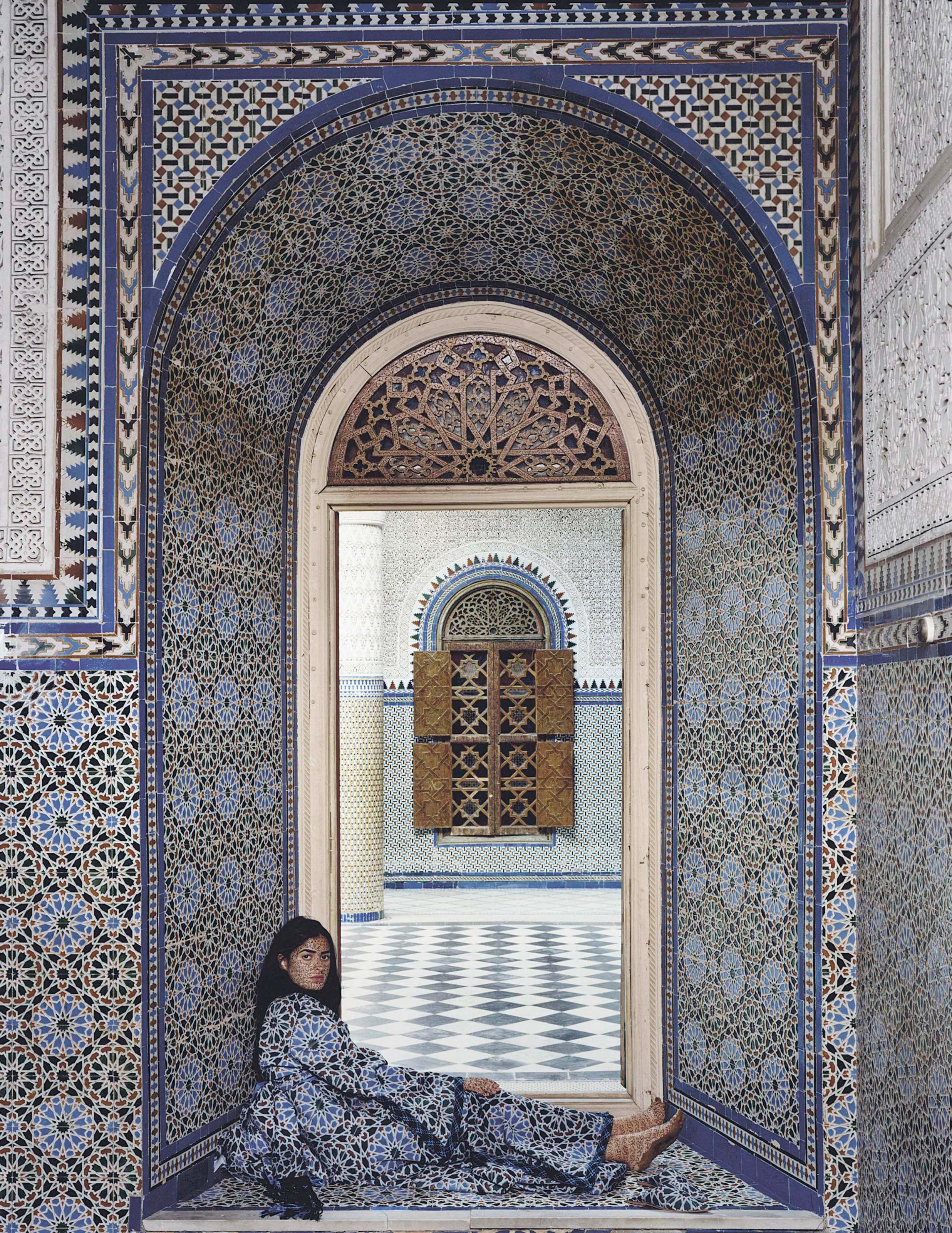 Lalla Essaydi (Moroccan, B. 1956)
