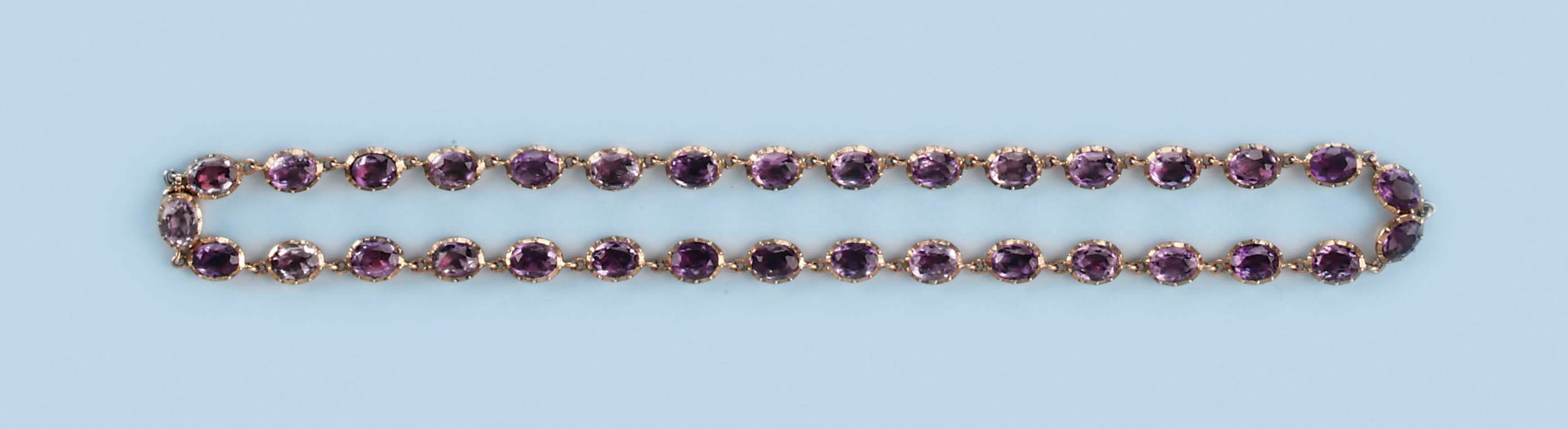 AN AMETHYST NECKLACE