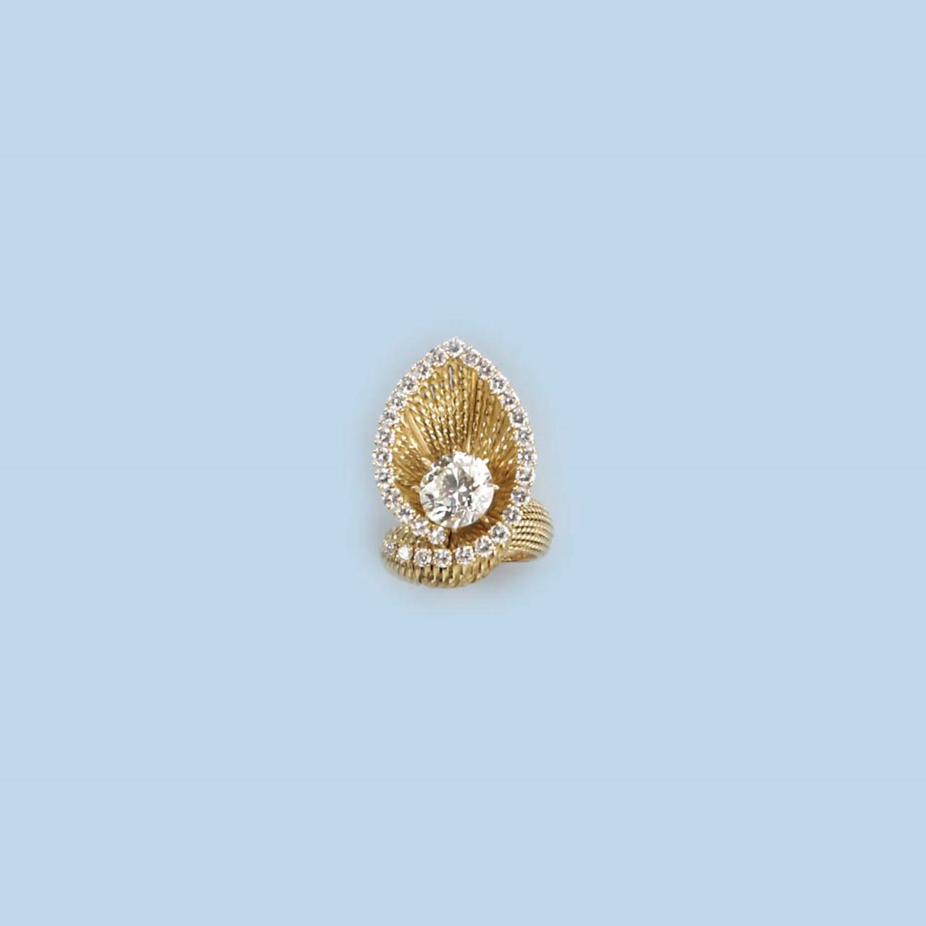 A DIAMOND DRESS RING