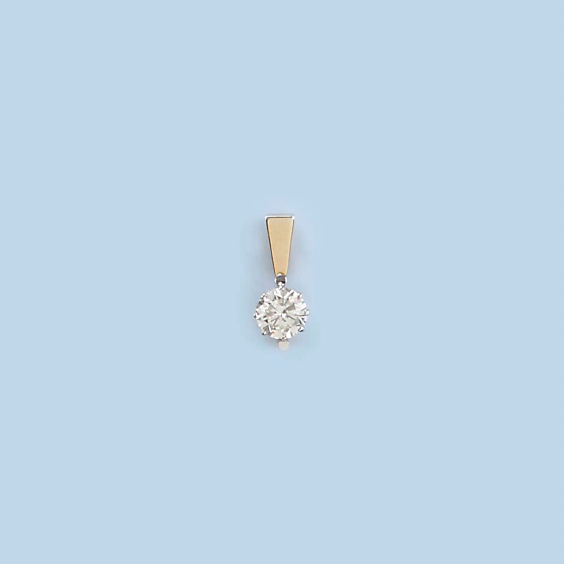 A DIAMOND NECKLACE