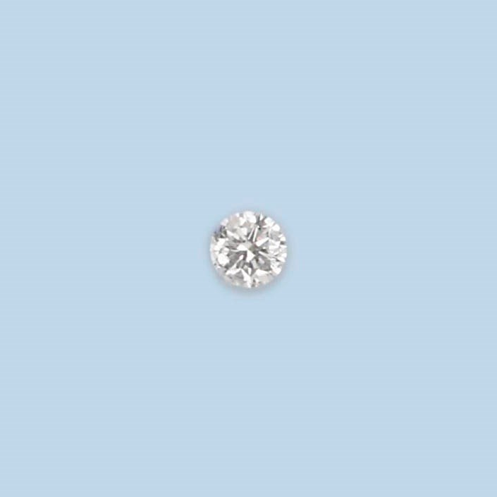 AN UNMOUNTED DIAMOND