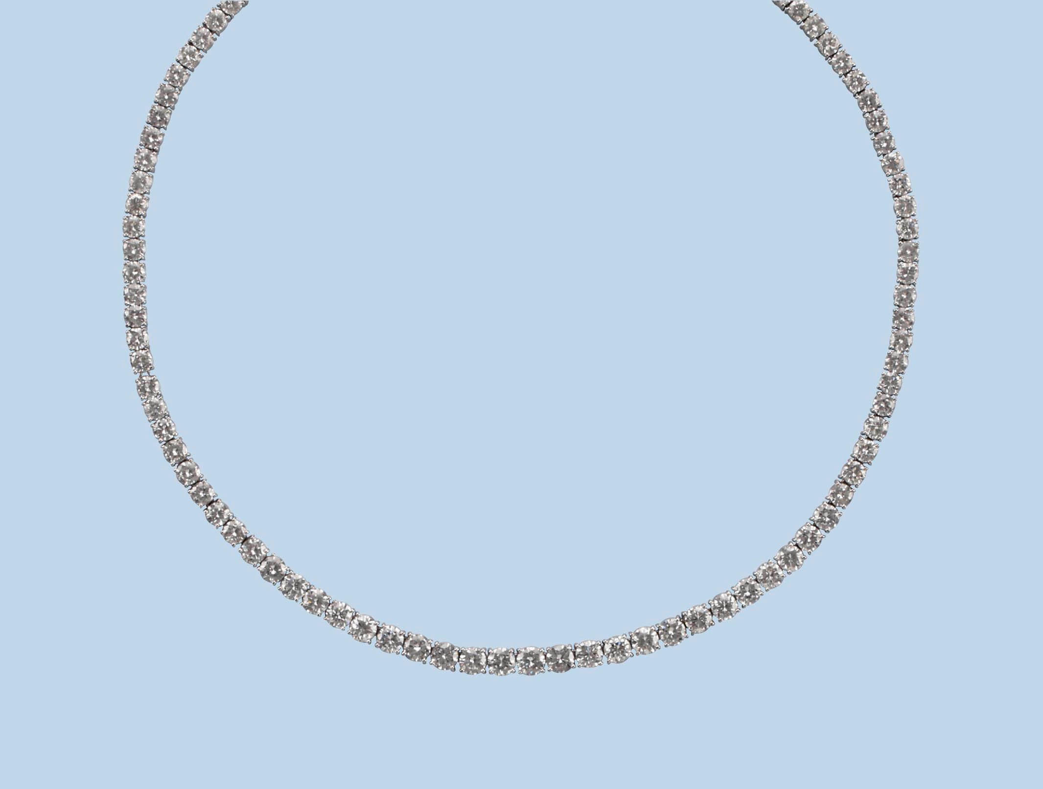 A DIAMOND LINE NECKLACE