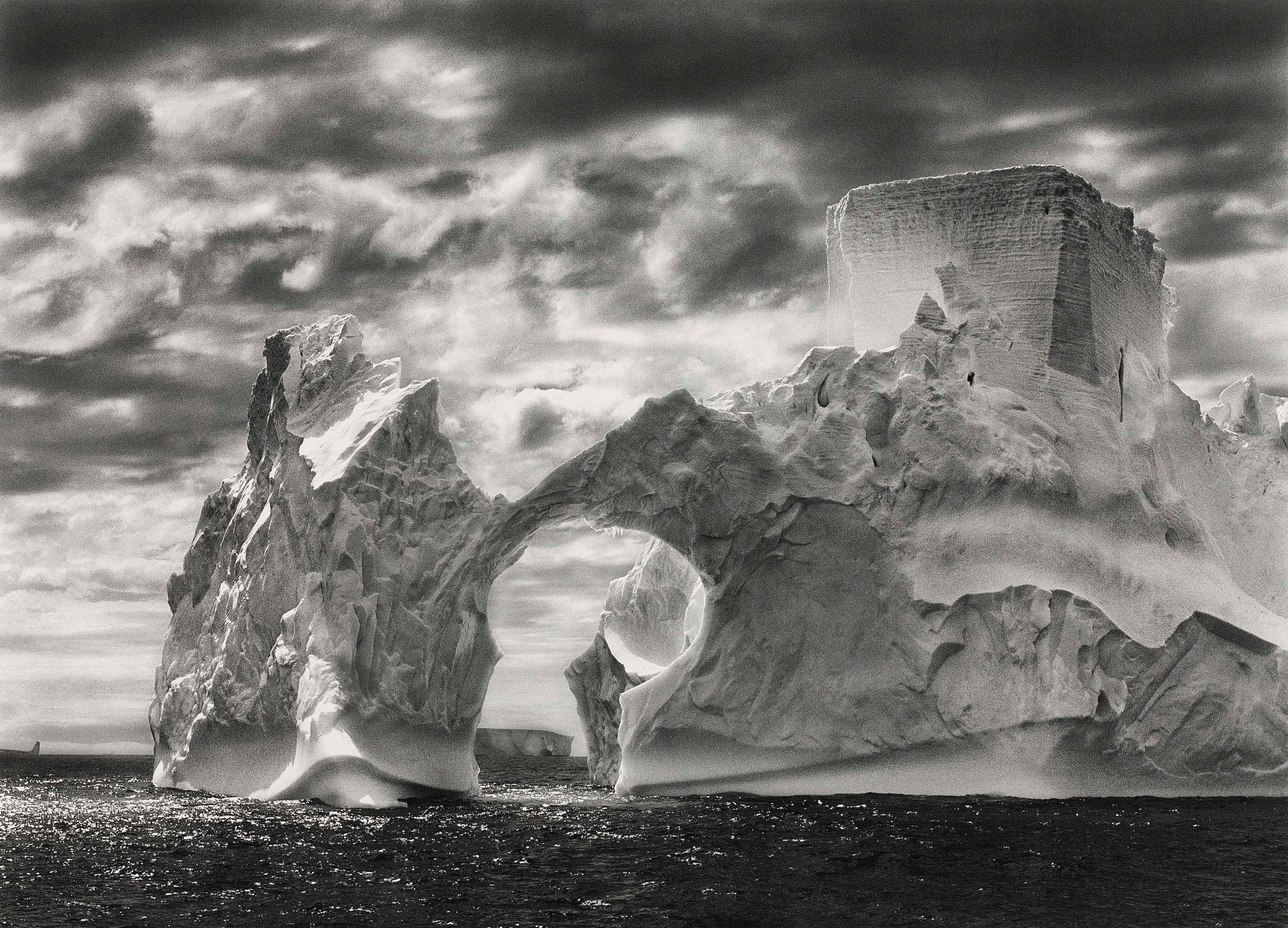 SEBASTIAO SALGADO (b. 1944)
