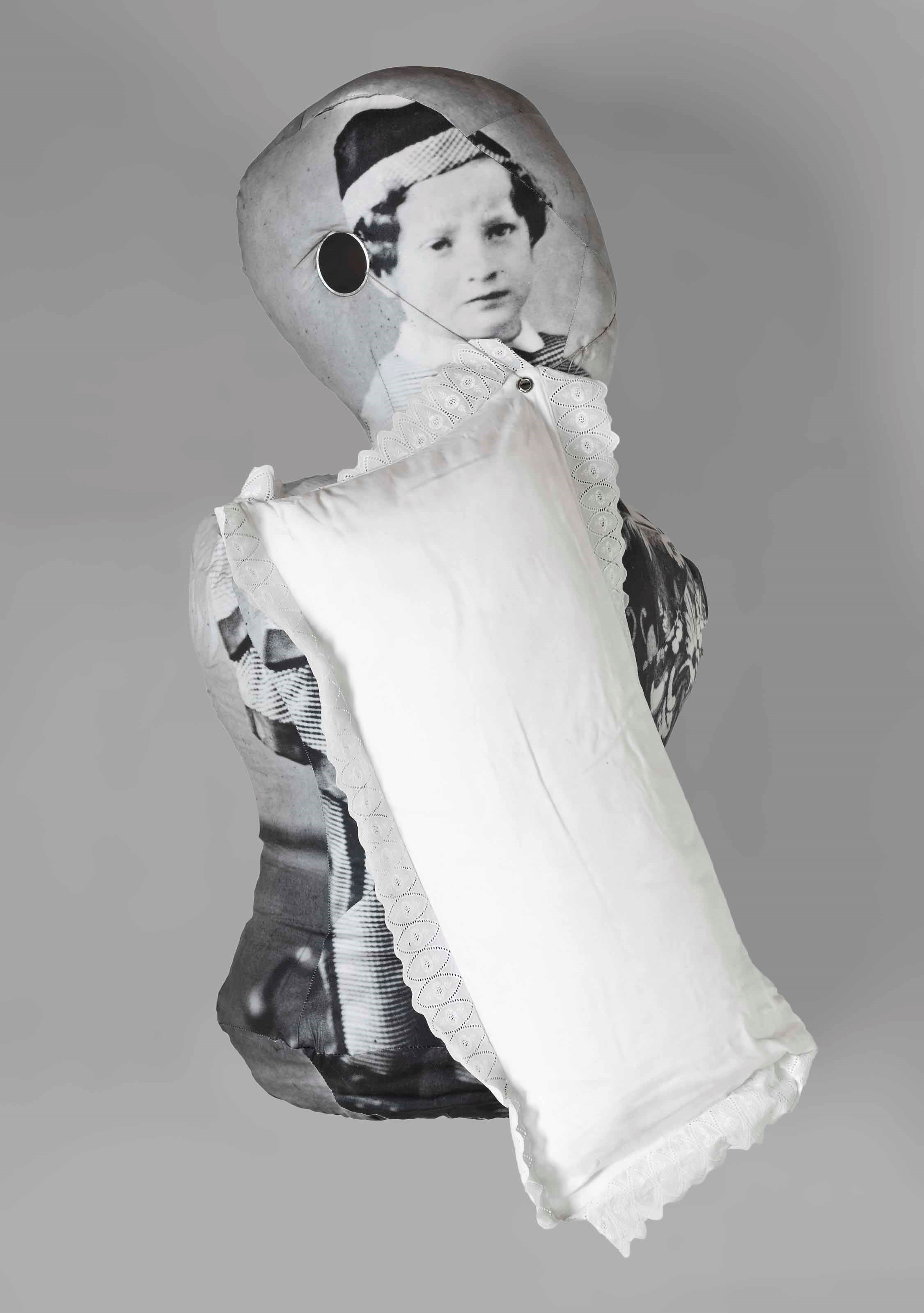 Aernout Mik (b. 1962)
