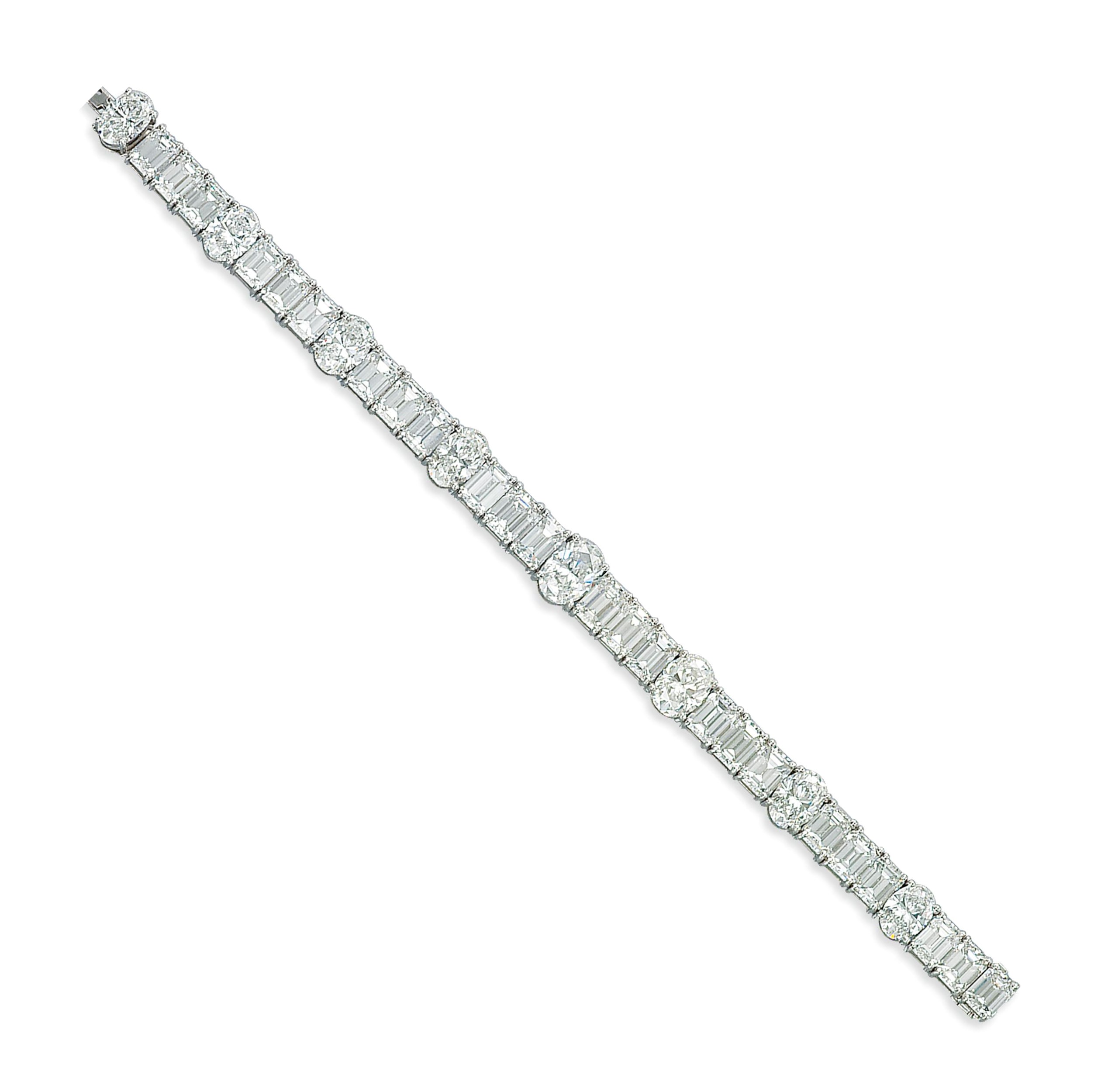 A DIAMOND LINE BRACELET
