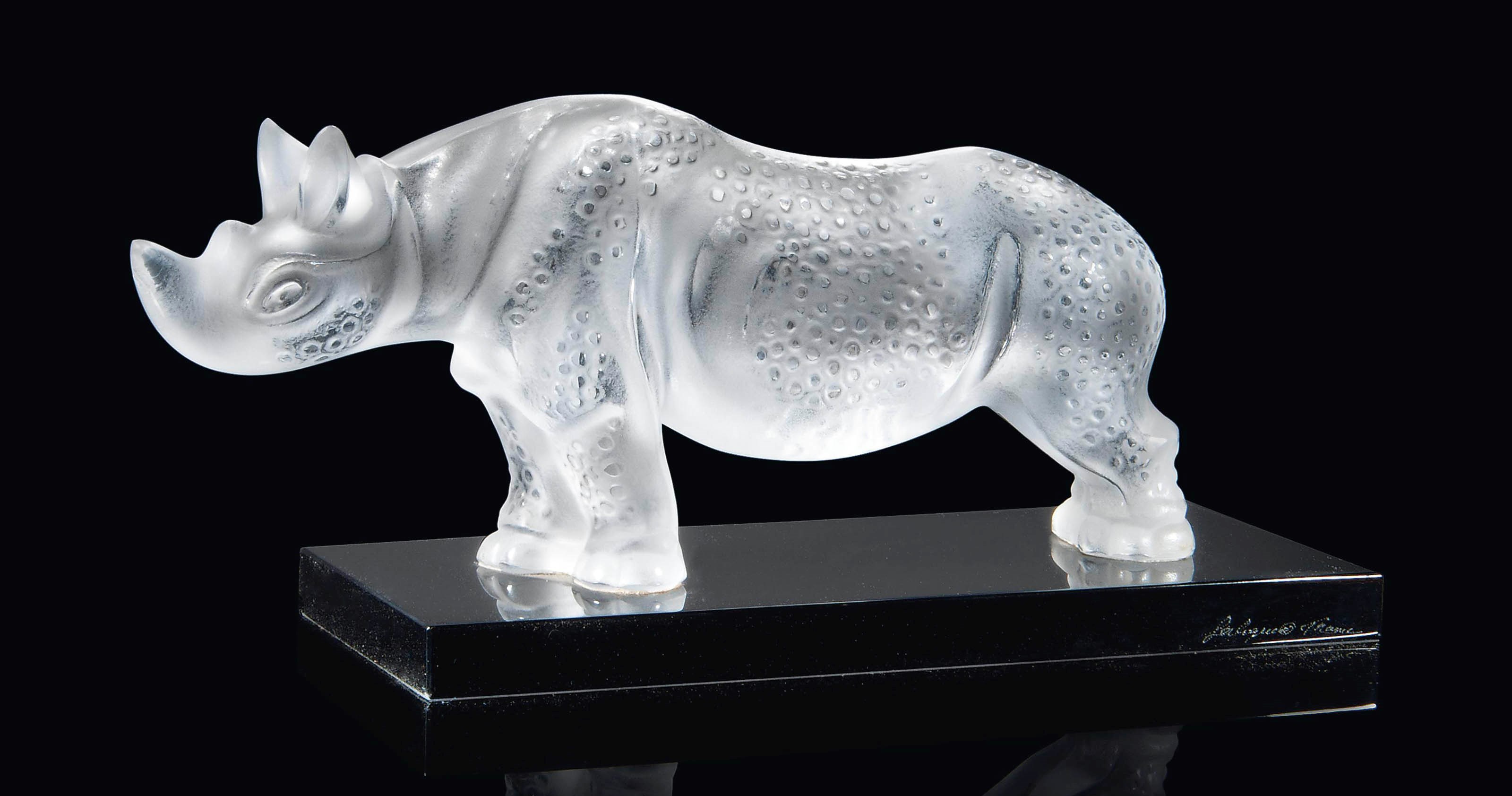 RHINOCÉROS STATUETTE, NO. 1195