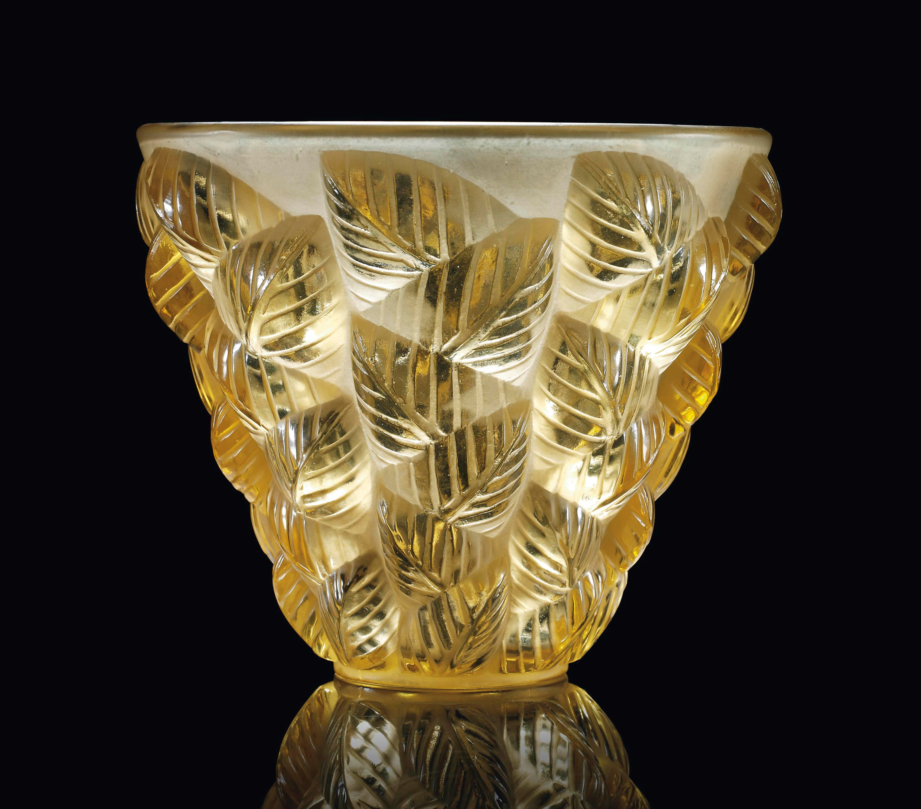 MOISSAC VASE, NO. 992