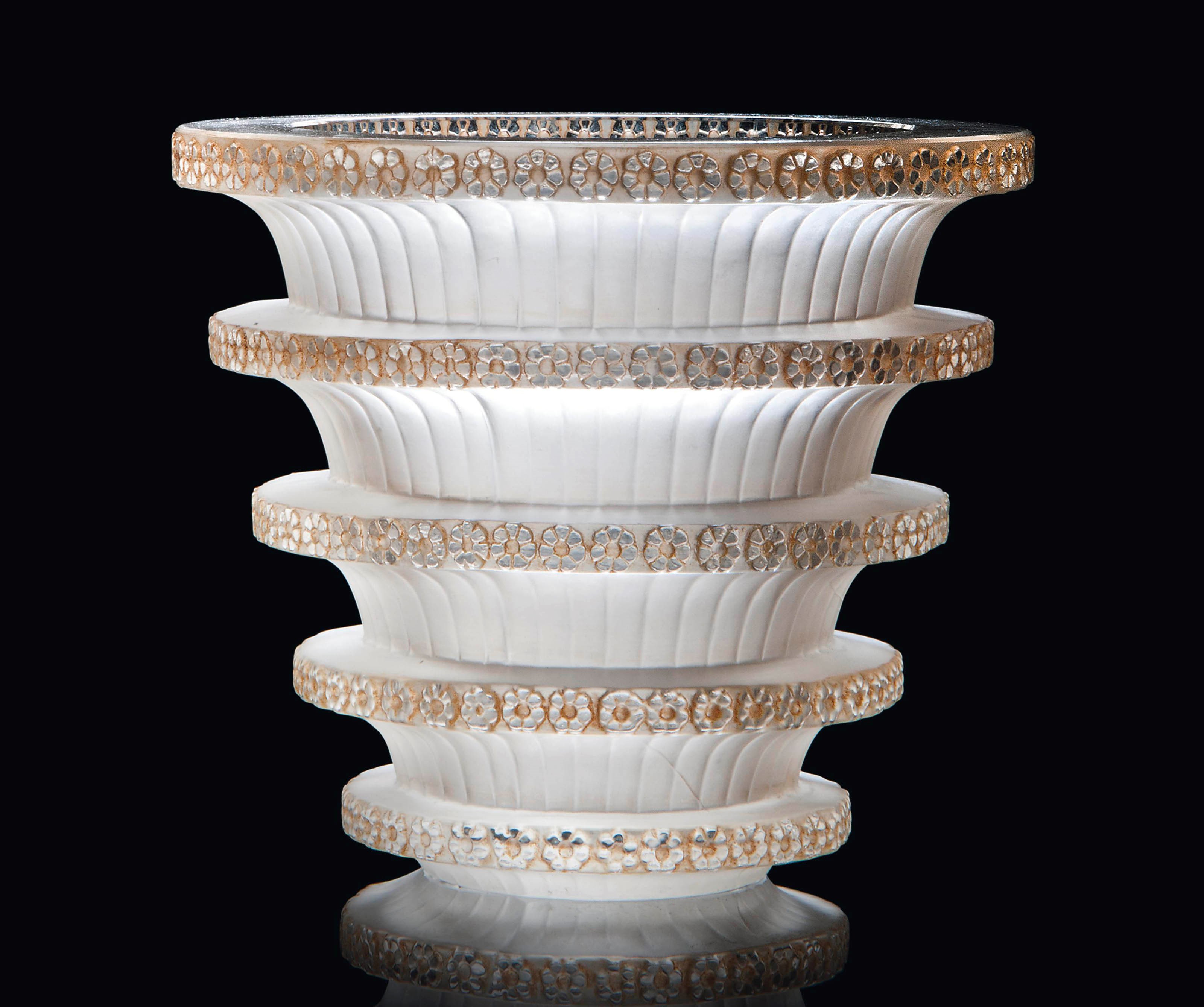 CHEVREUSE VASE, NO. 1081