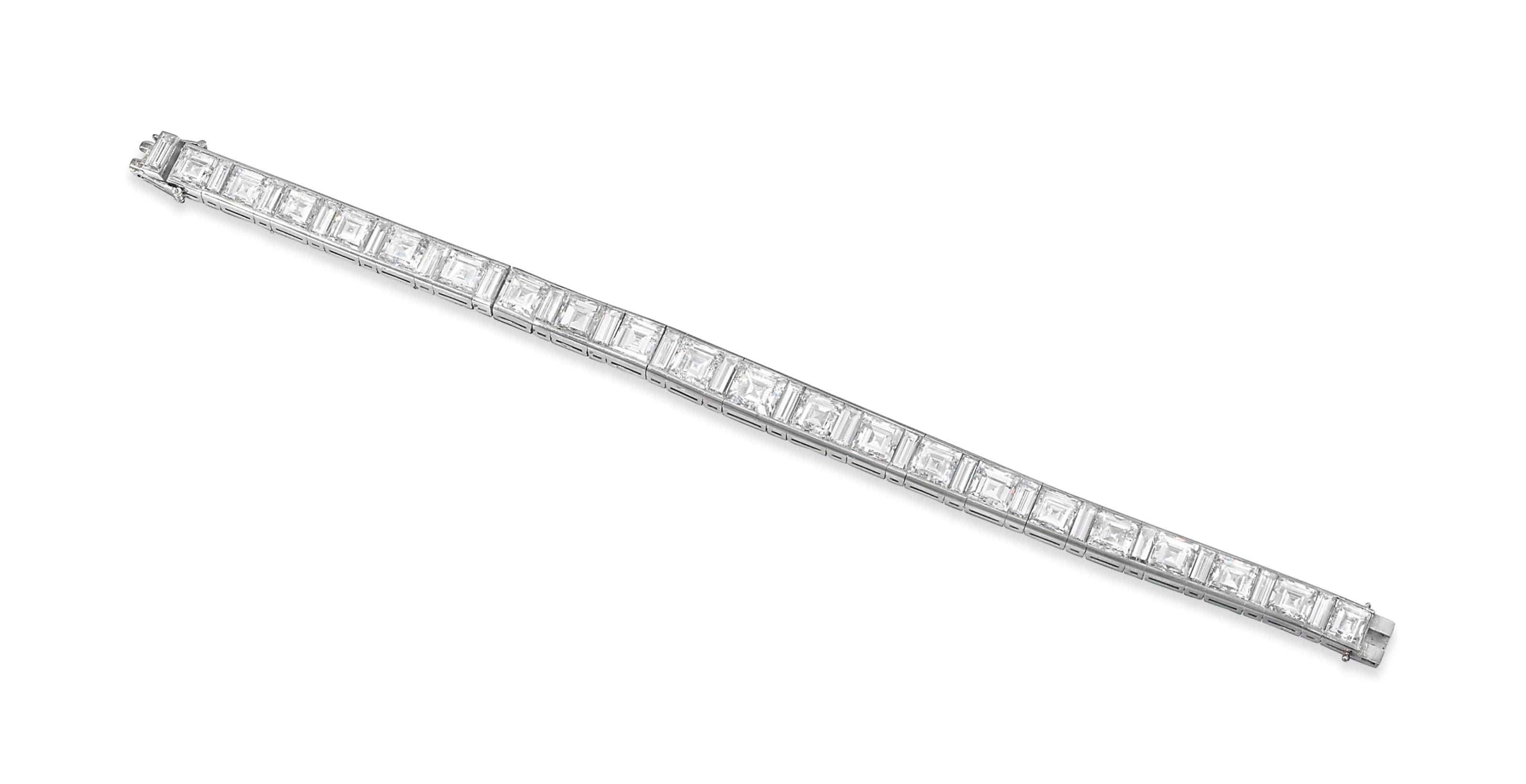 A DIAMOND LINE BRACELET