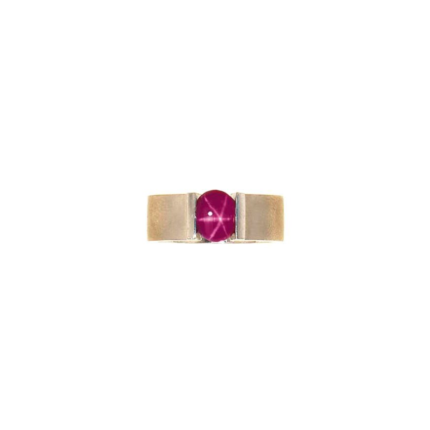 A star ruby ring
