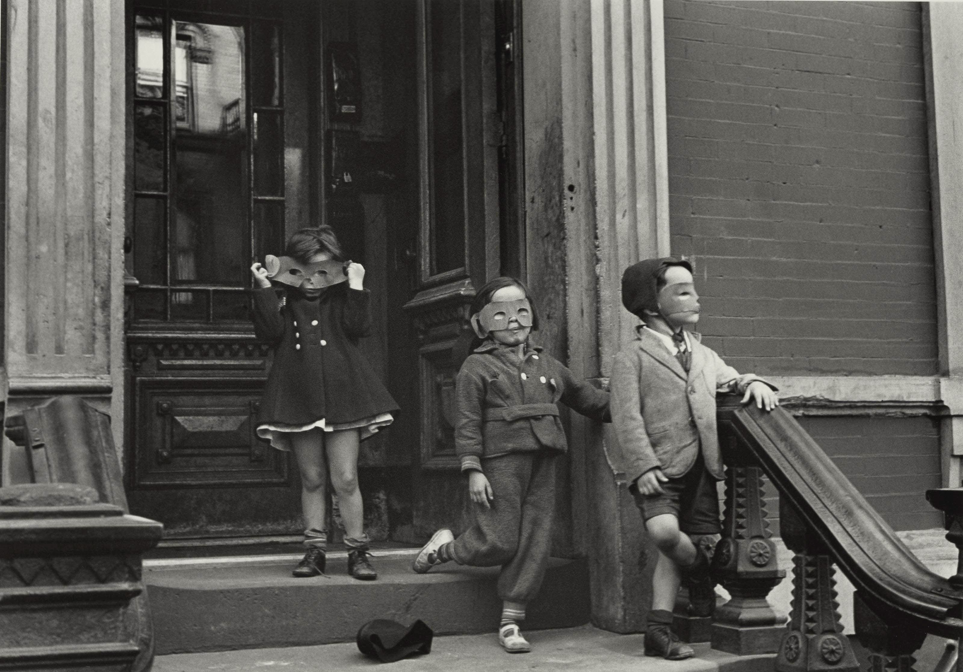 HELEN LEVITT (1913-2009)