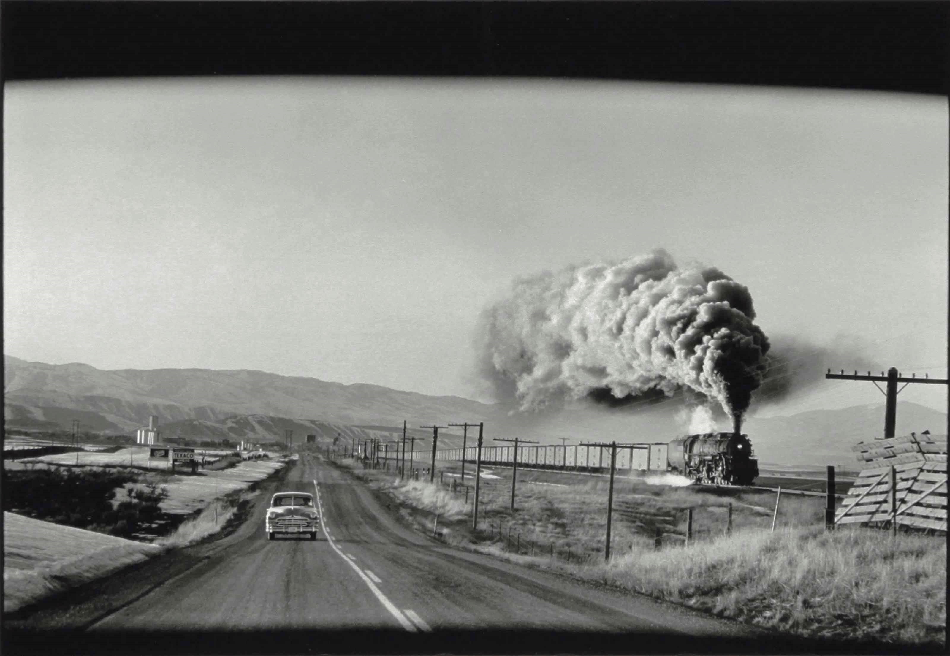 ELLIOTT ERWITT (B. 1928)