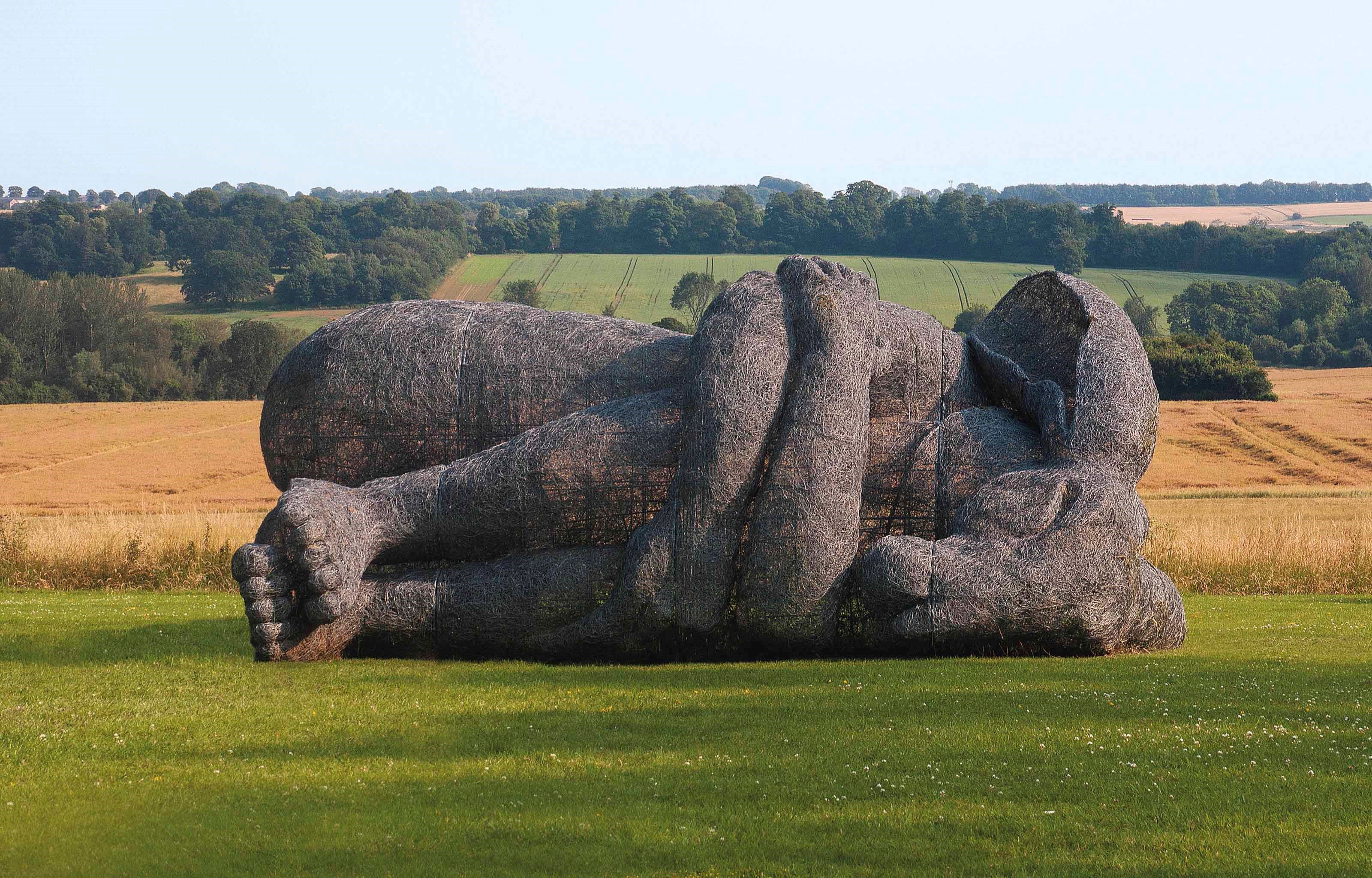 SOPHIE RYDER (B.1963)