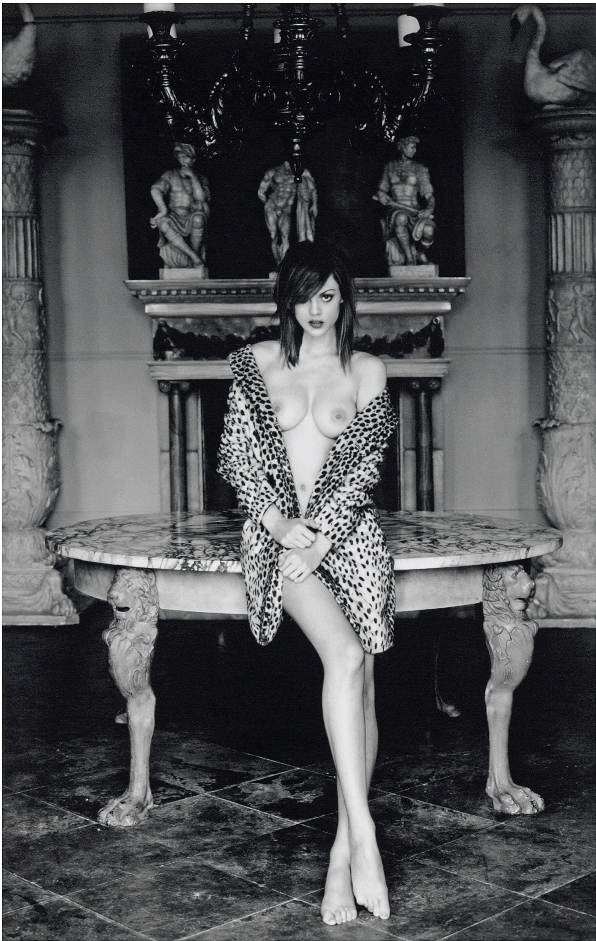 JOHN SWANNELL (B. 1946)