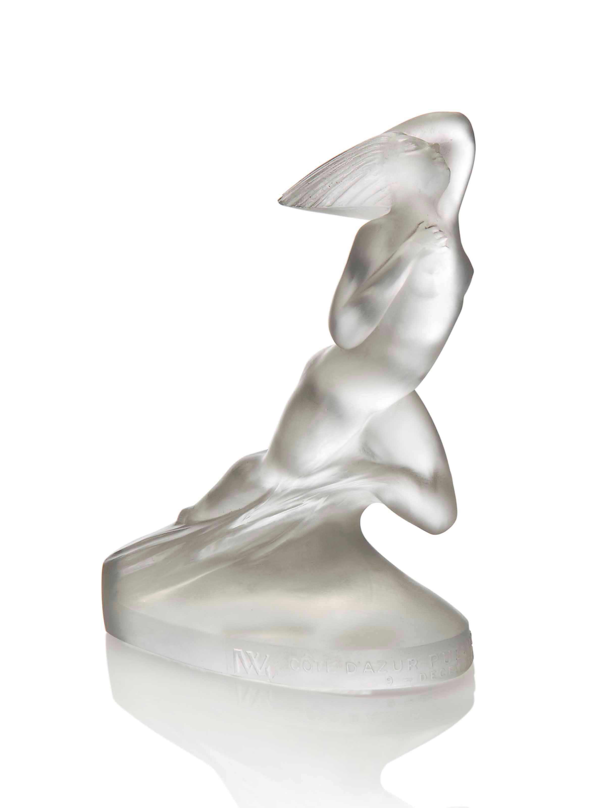CÔTE D'AZUR STATUETTE, B