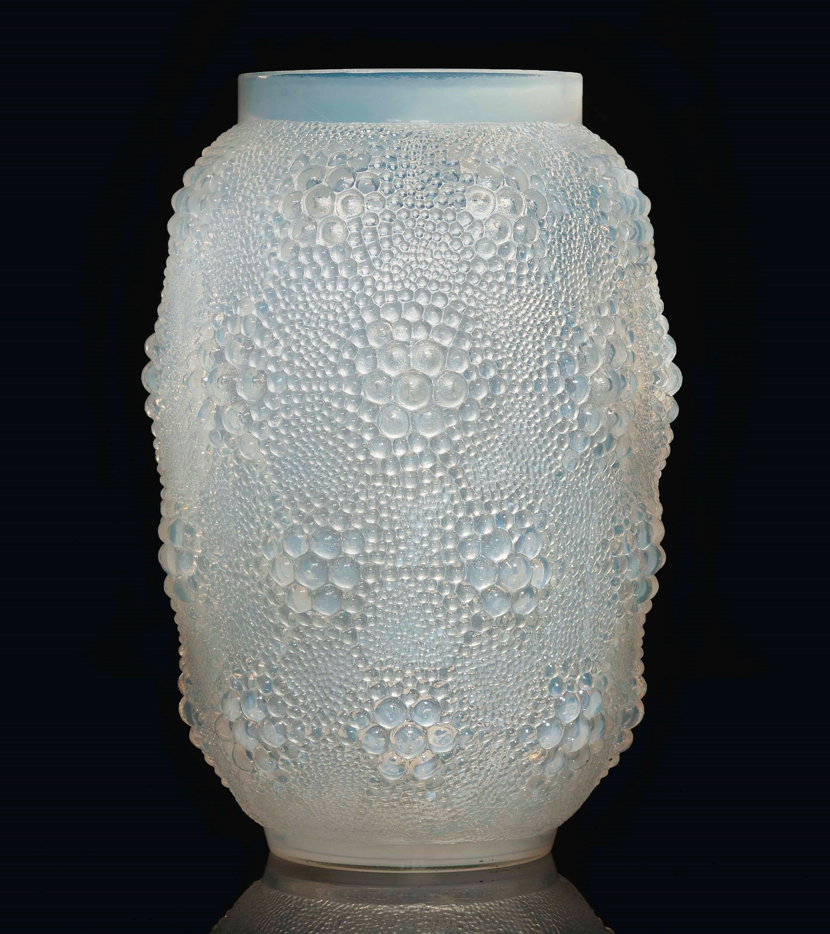 DAVOS VASE, NO. 1079