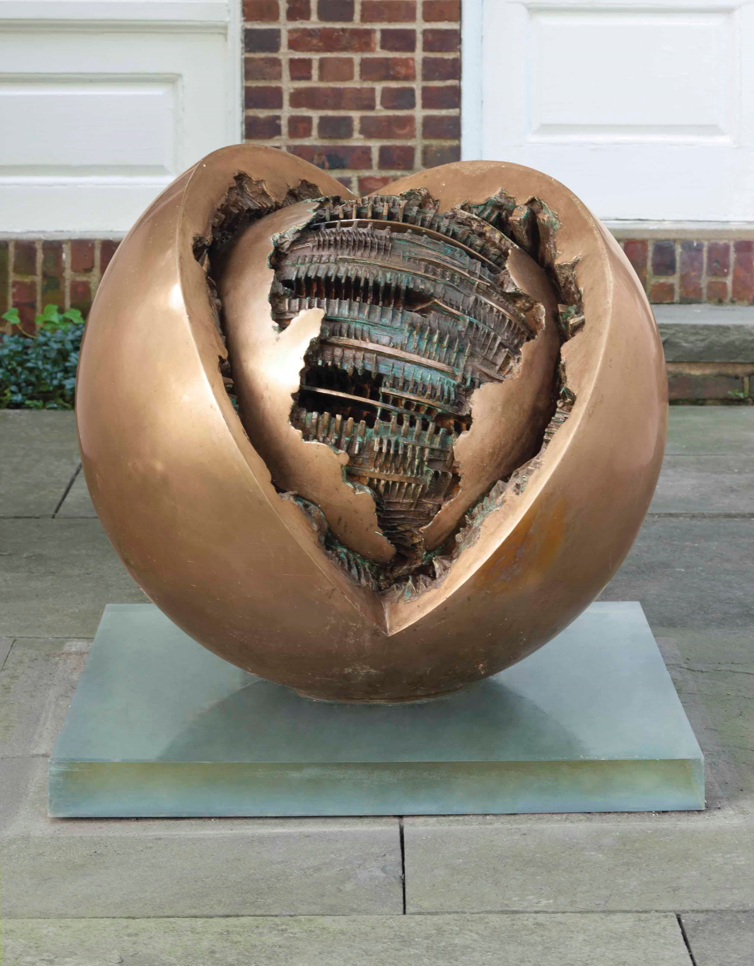 Arnaldo Pomodoro (b. 1926)