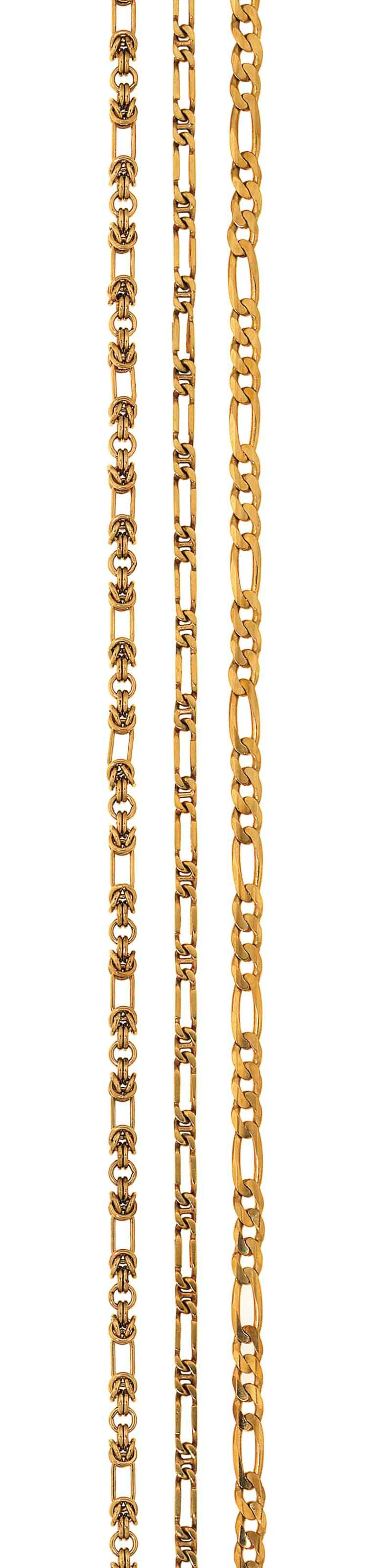 A group of jewellery: