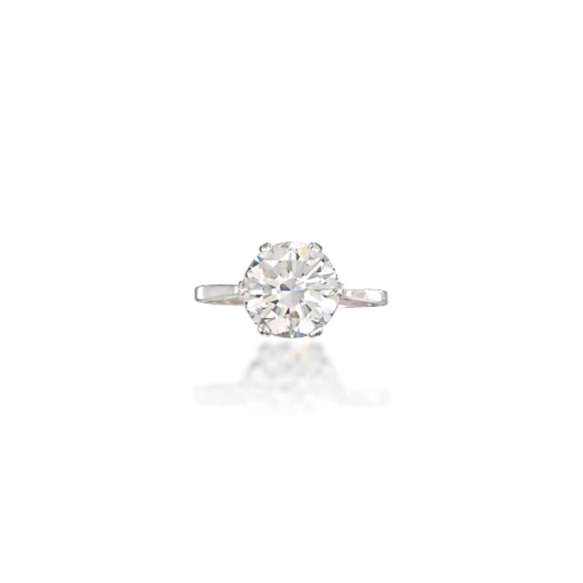 A DIAMOND SINGLE-STONE RING