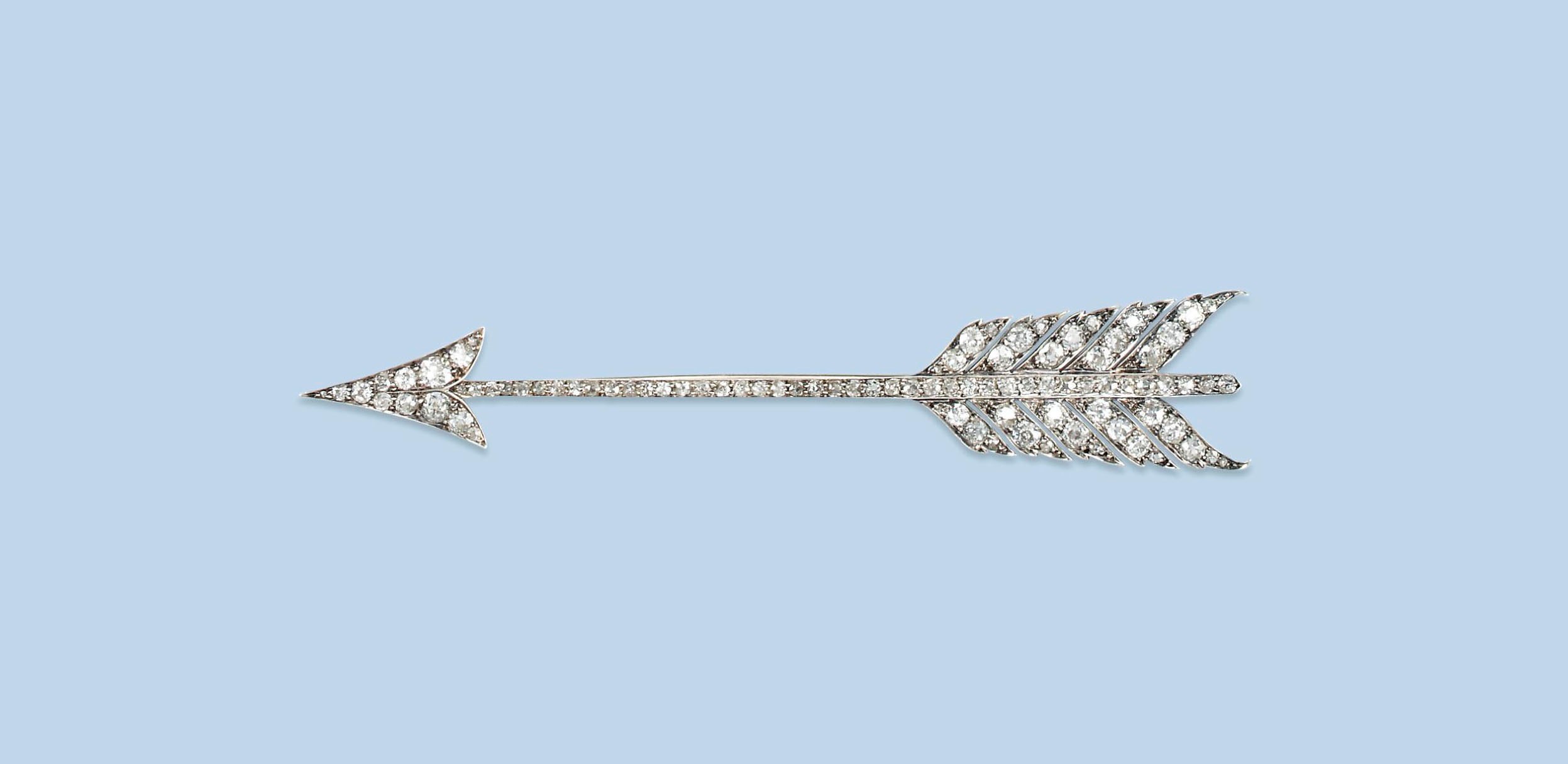 AN ANTIQUE DIAMOND BROOCH