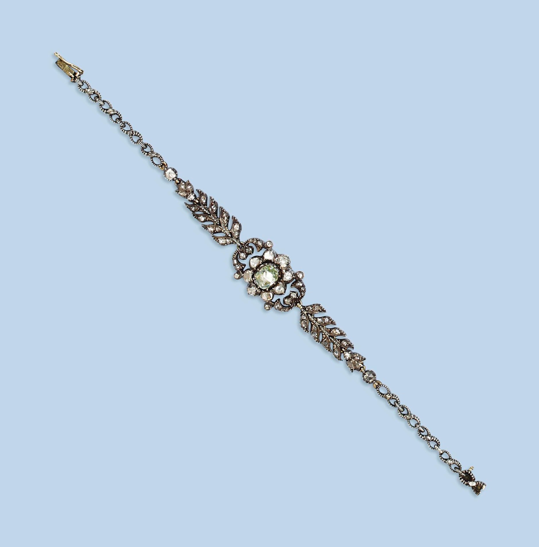 AN ANTIQUE DIAMOND BRACELET