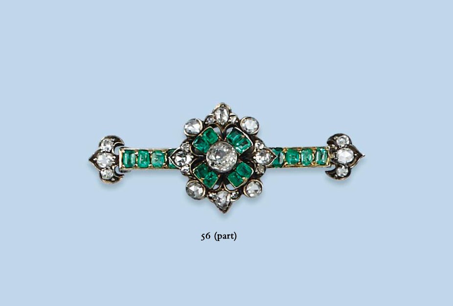 A COLLECTION OF JEWELLERY