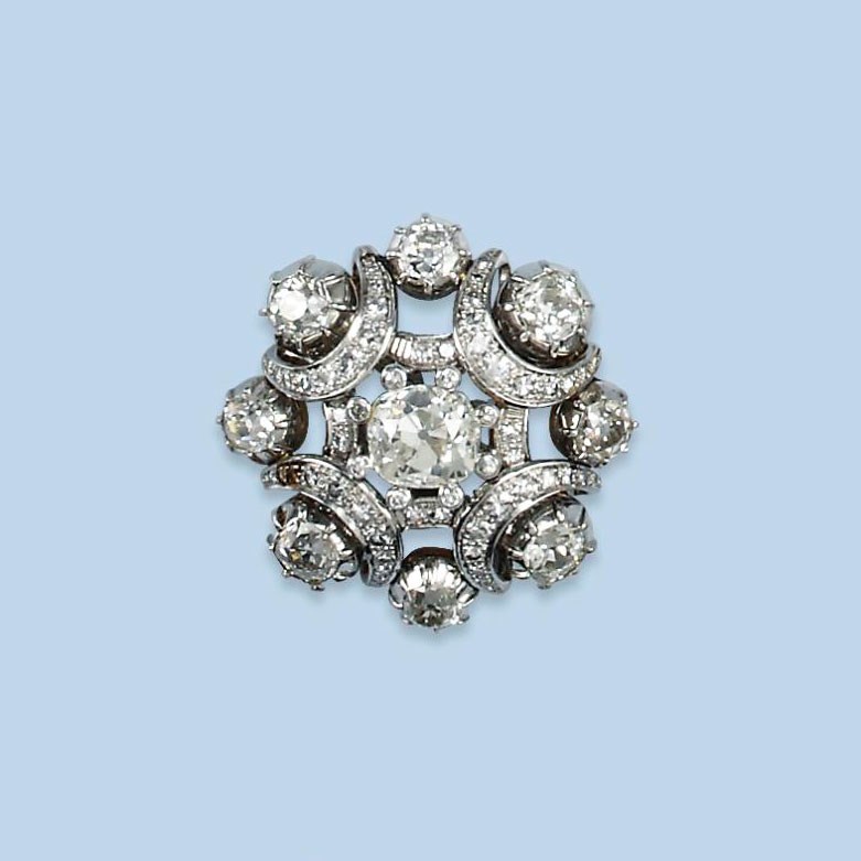 A DIAMOND BROOCH