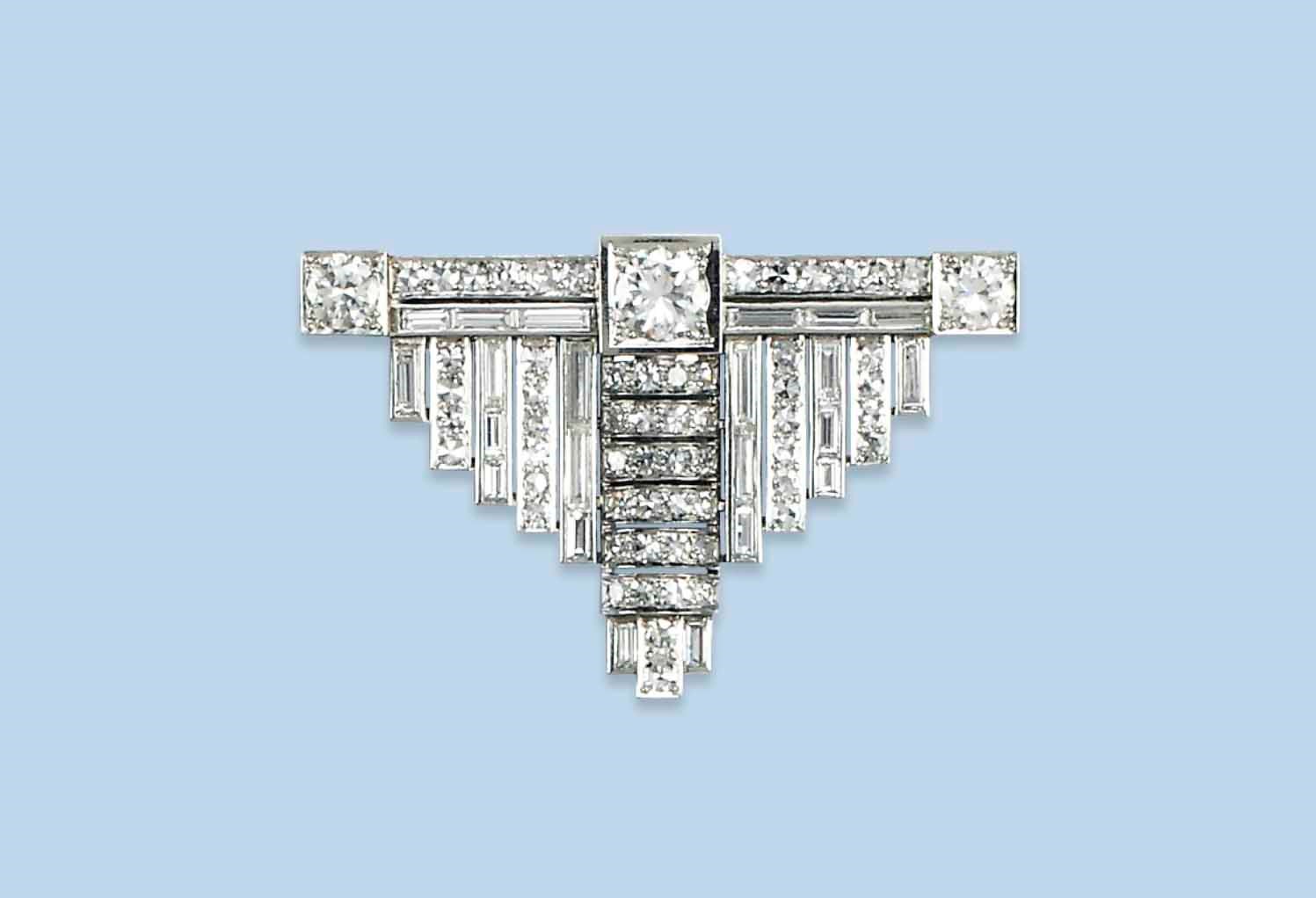 A DIAMOND BROOCH