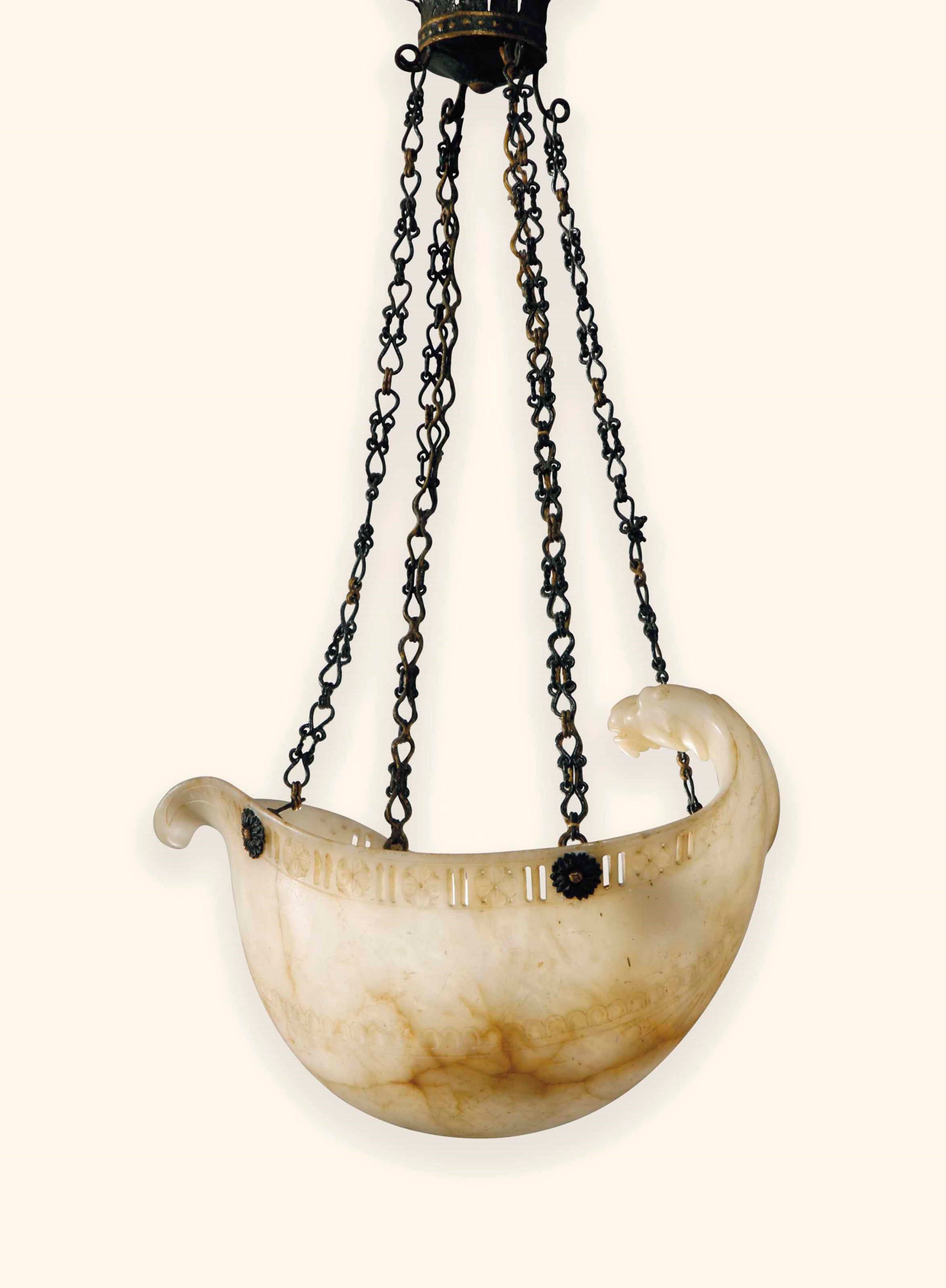 SUSPENSION DE STYLE NEOCLASSIQUE