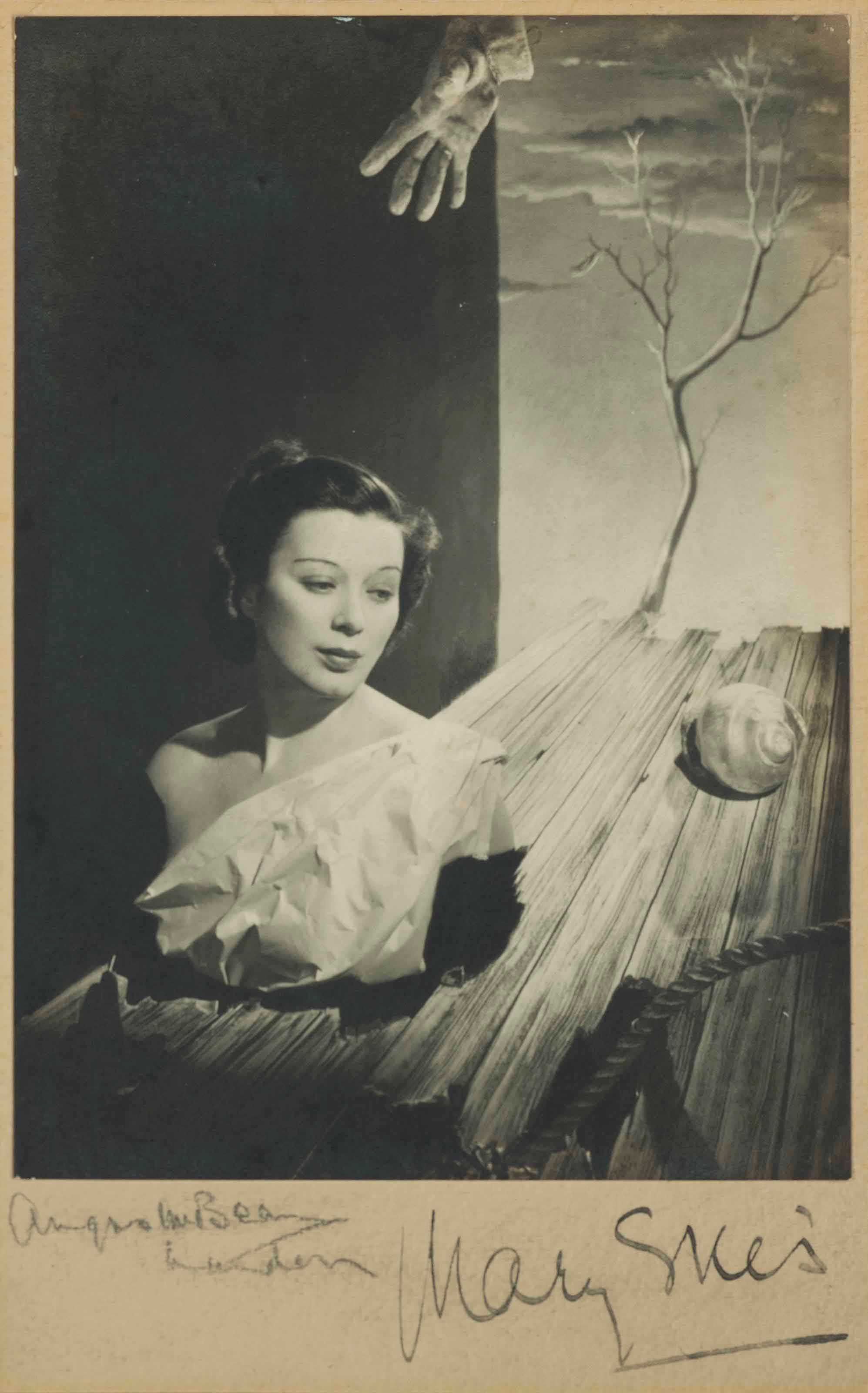 Angus Mcbean (1904-1990)