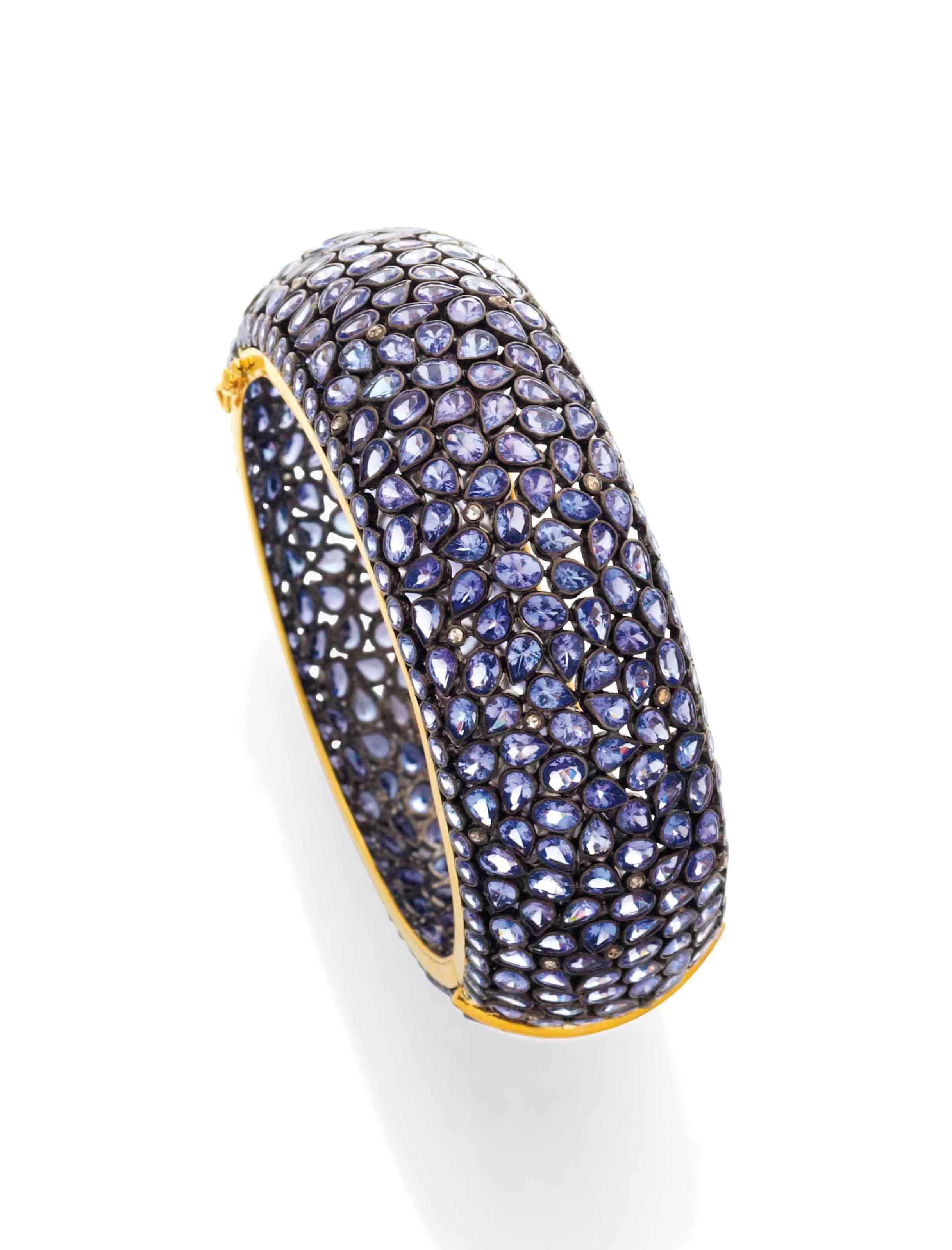 BRACELET TANZANITES ET DIAMANTS