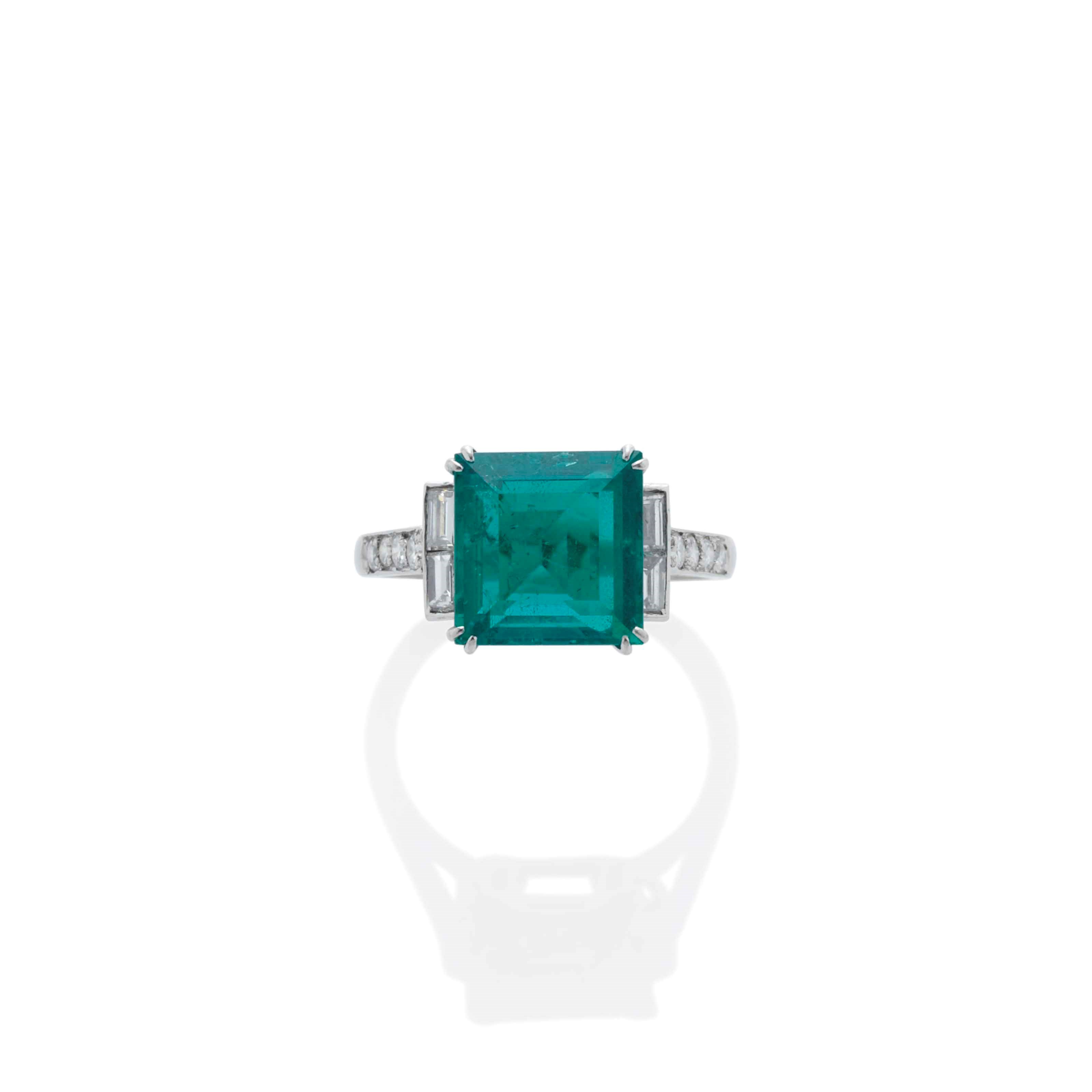 BAGUE EMERAUDE ET DIAMANTS