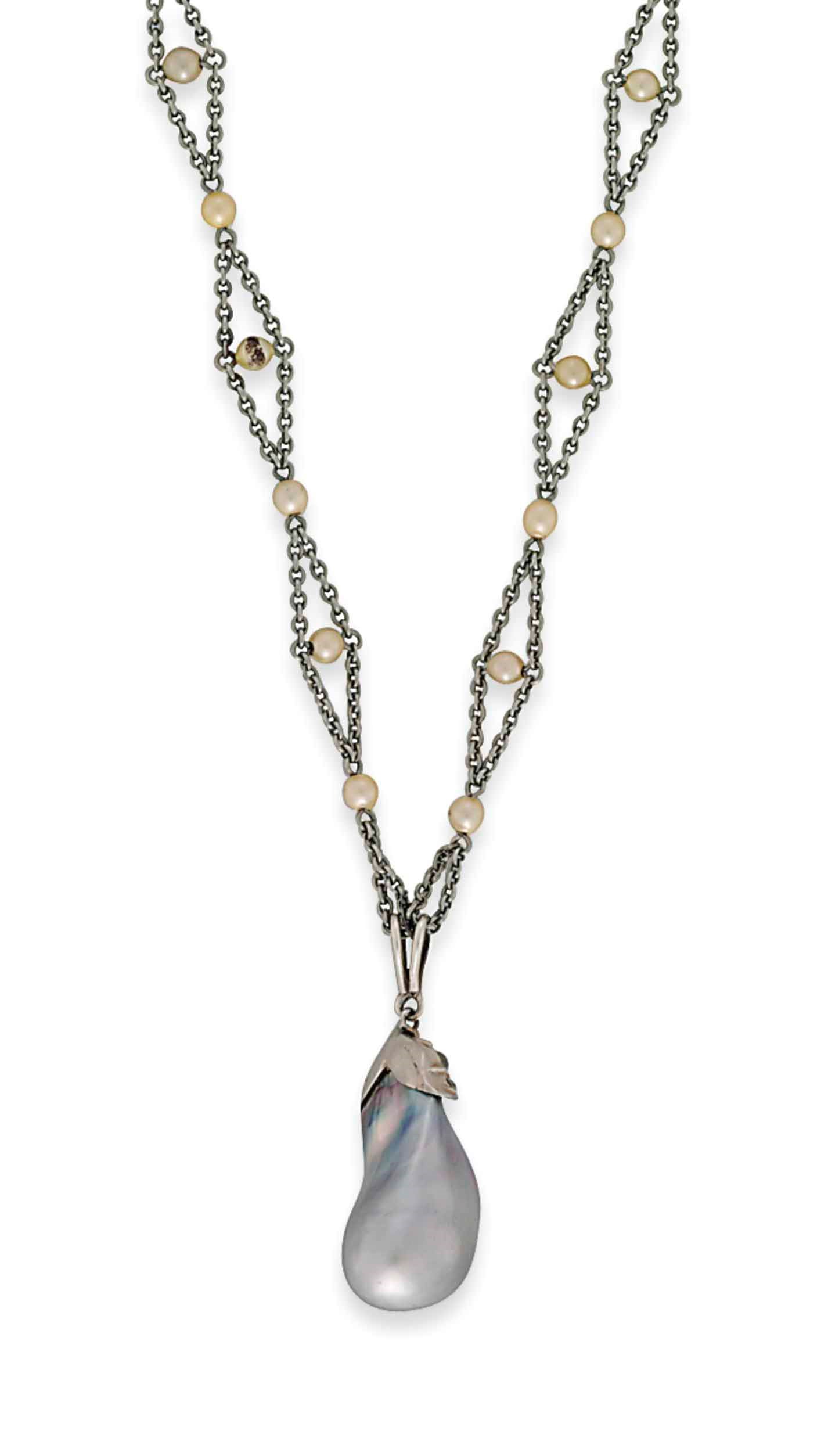 A NATURAL PEARL PENDANT