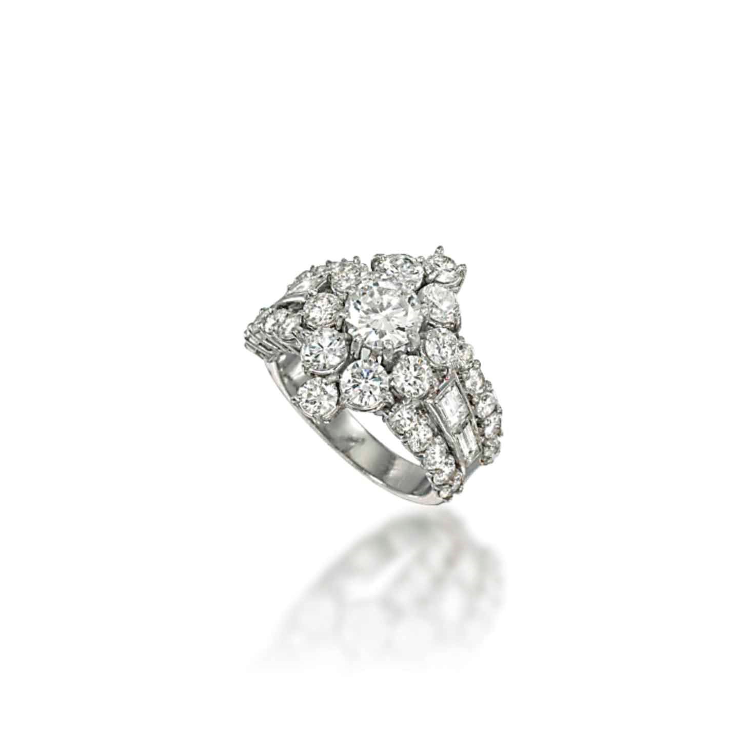 A DIAMOND DRESS RING