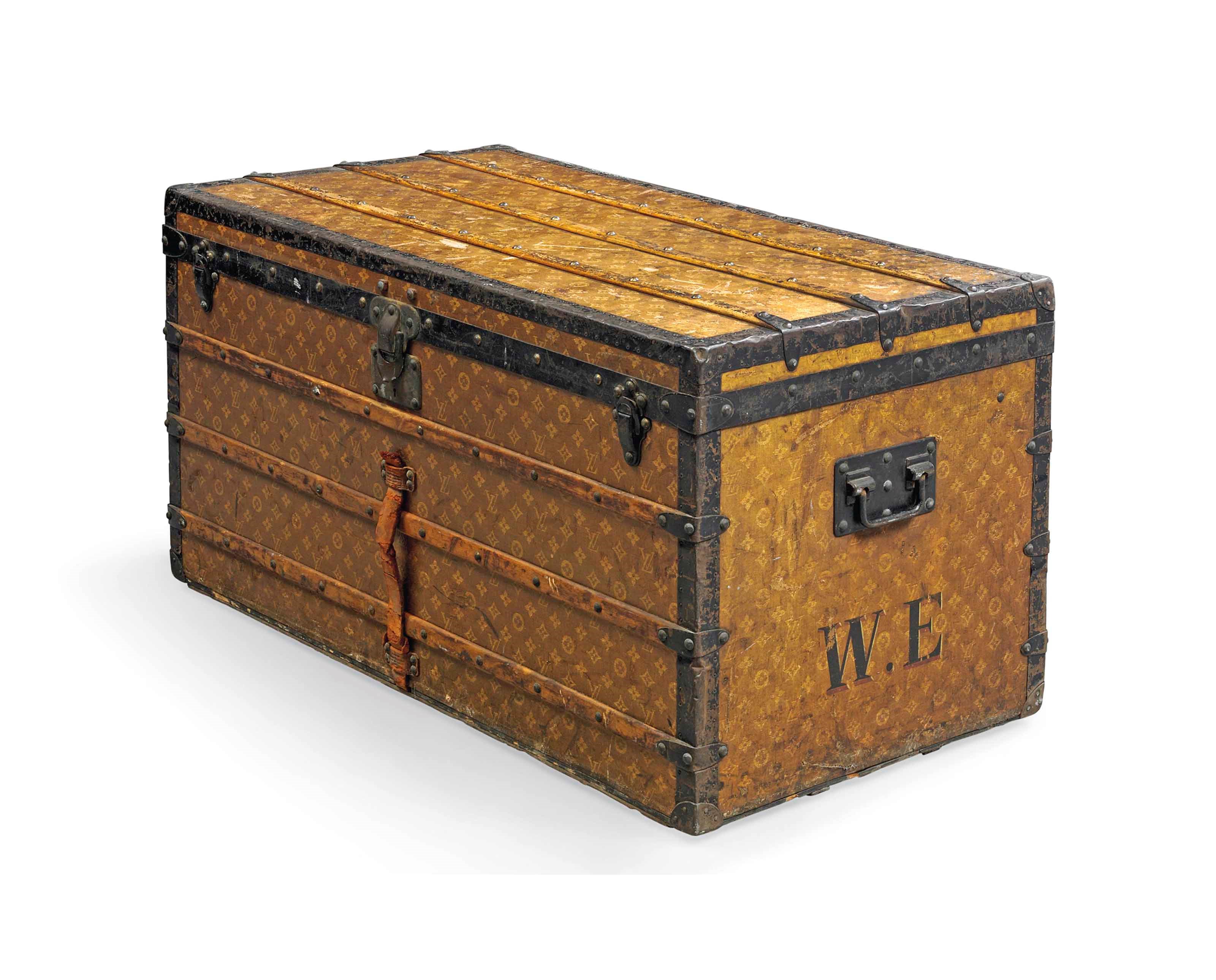 A TRUNK IN MONOGRAM CANVAS
