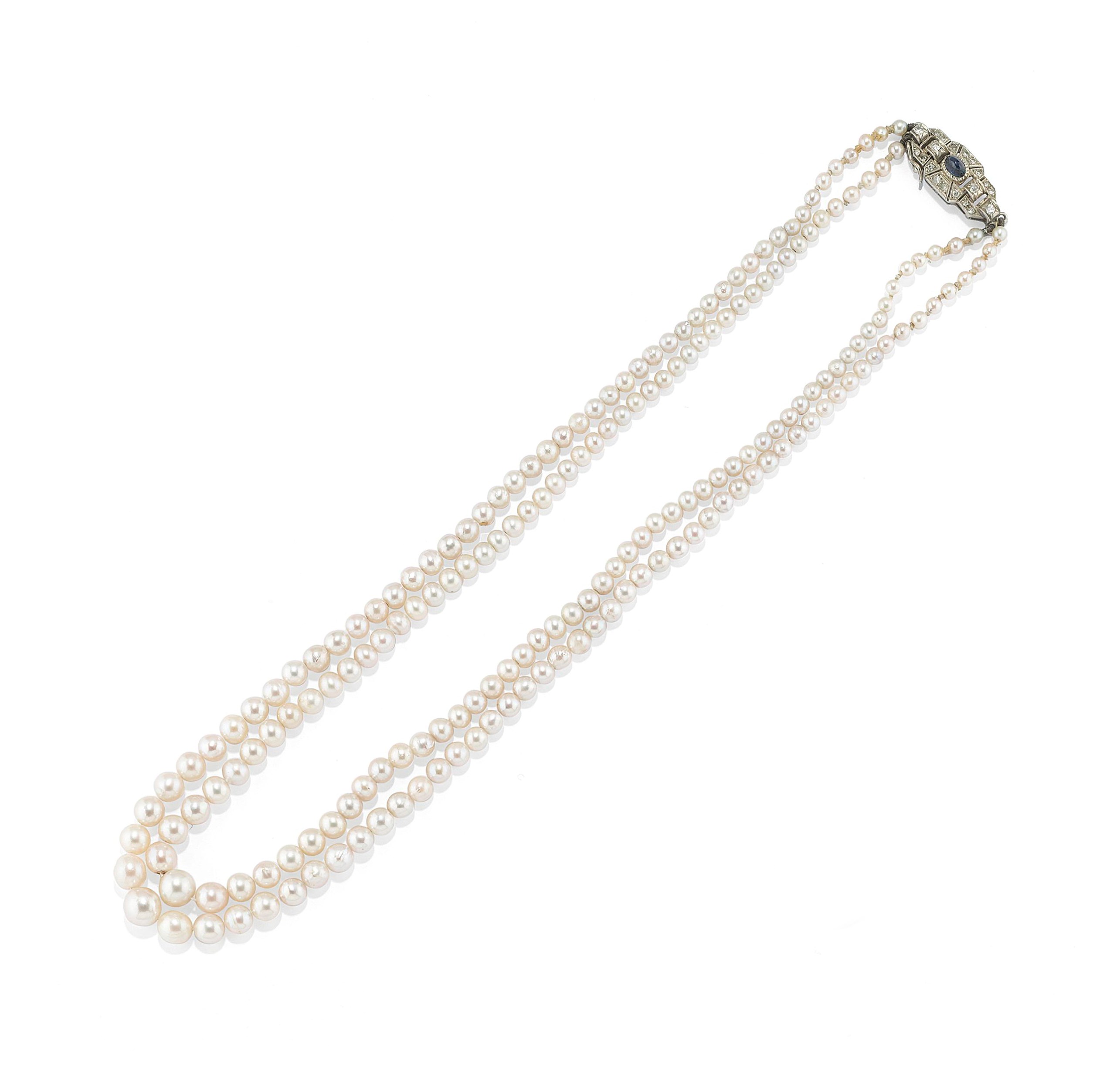 A cultured pearl necklace
