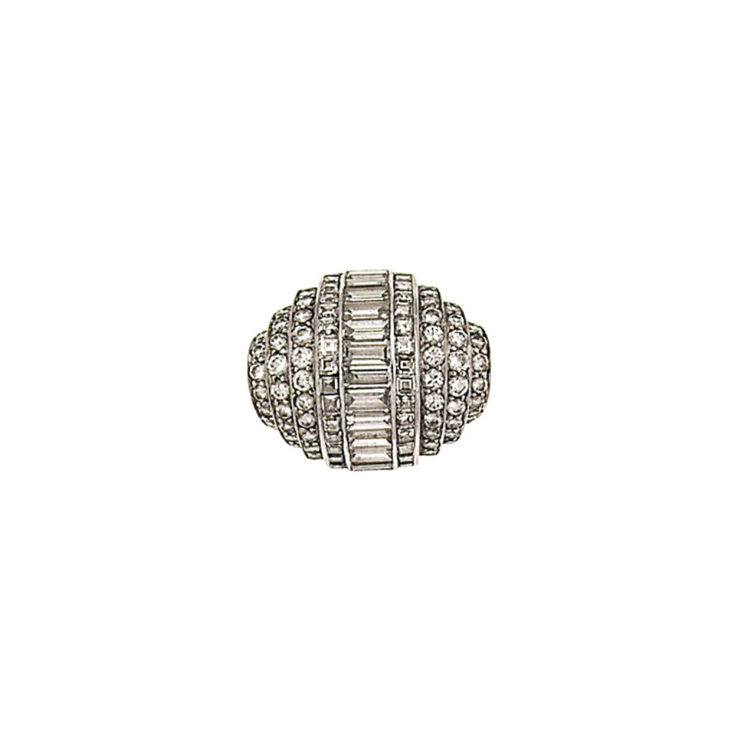 A diamond dress ring