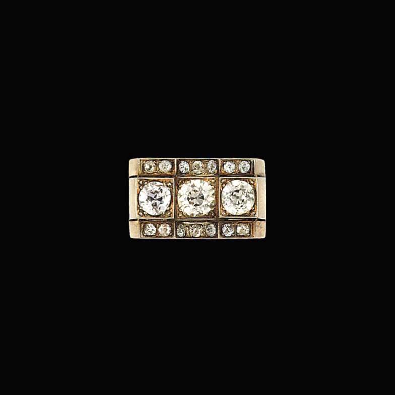 A diamond dress ring