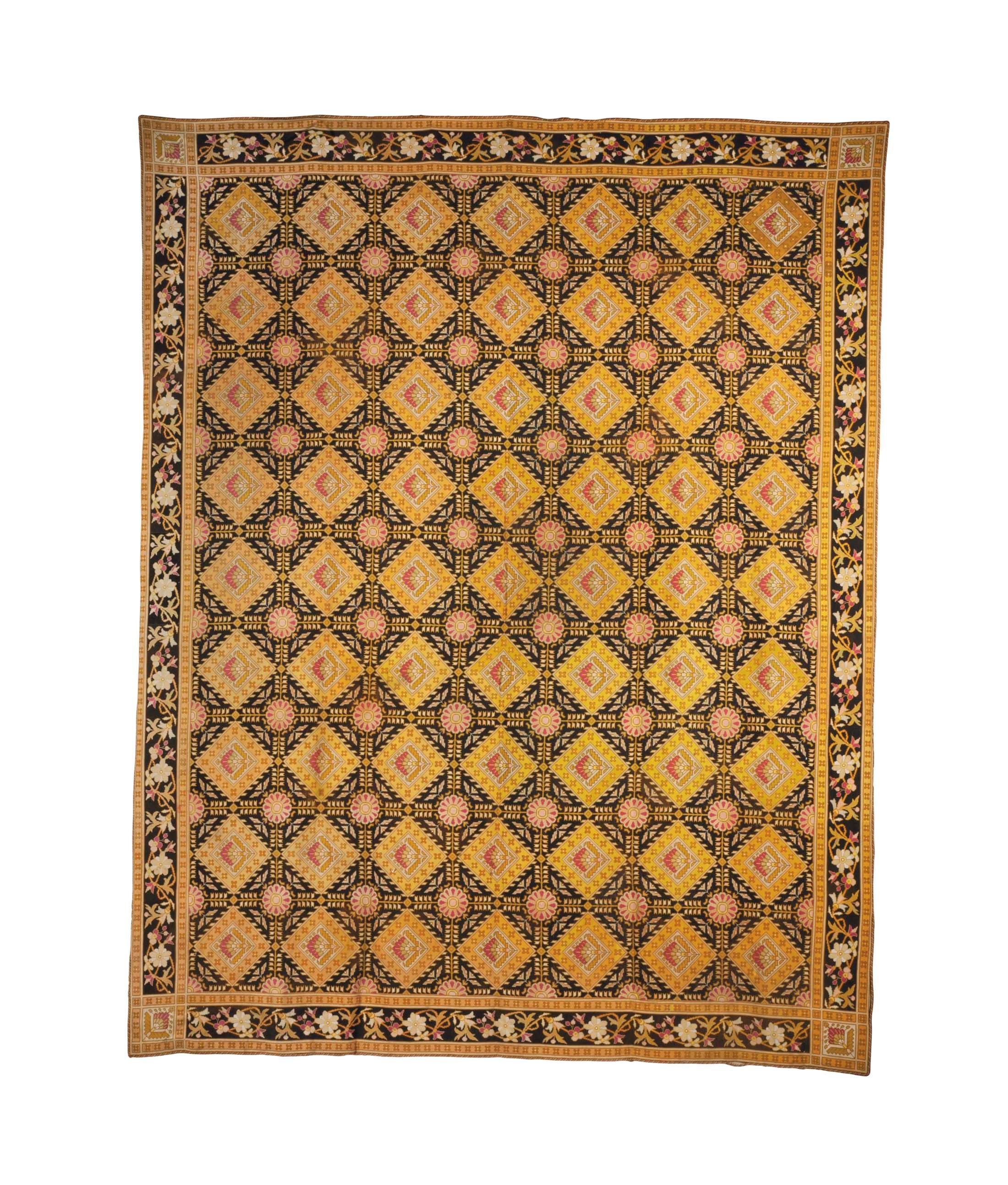 TAPIS DE STYLE RESTAURATION