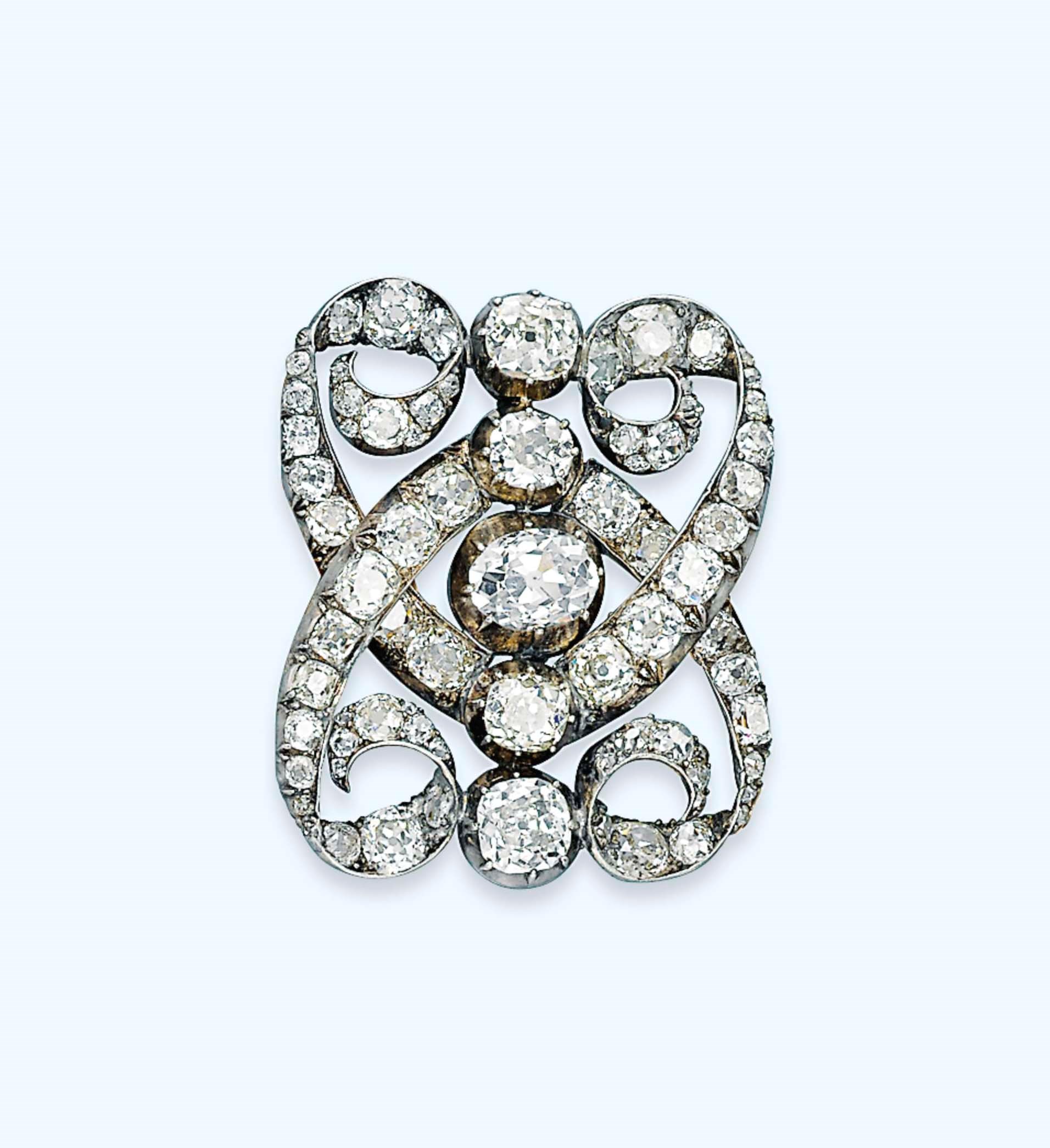 AN ANTIQUE DIAMOND CLASP