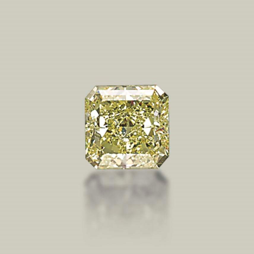 AN UNMOUNTED COLOURED DIAMOND