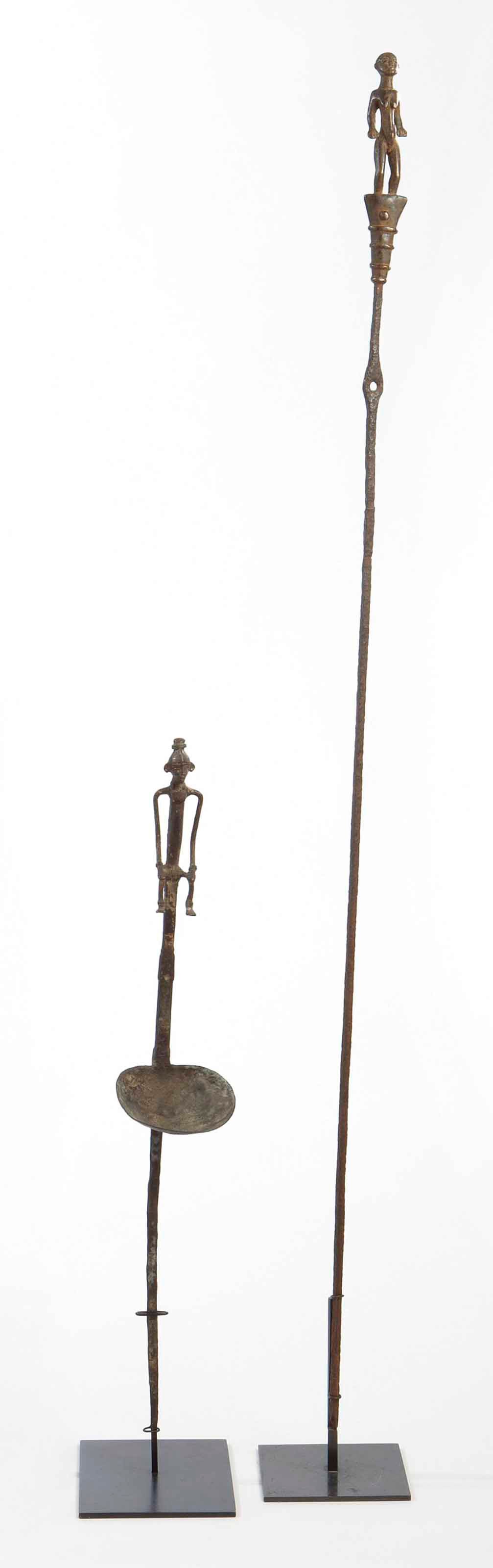 Deux statuettes en fer