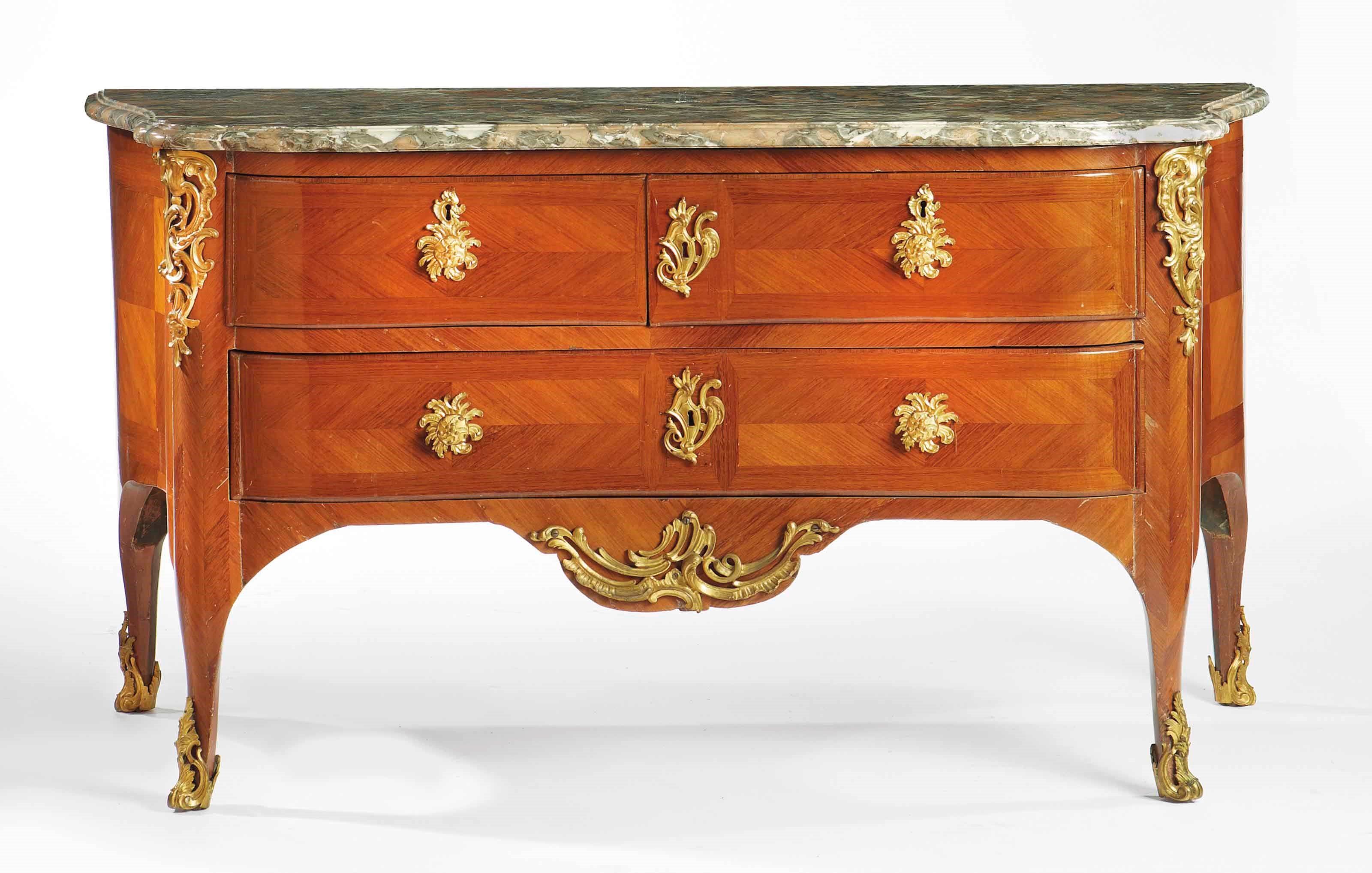 COMMODE D'EPOQUE LOUIS XV